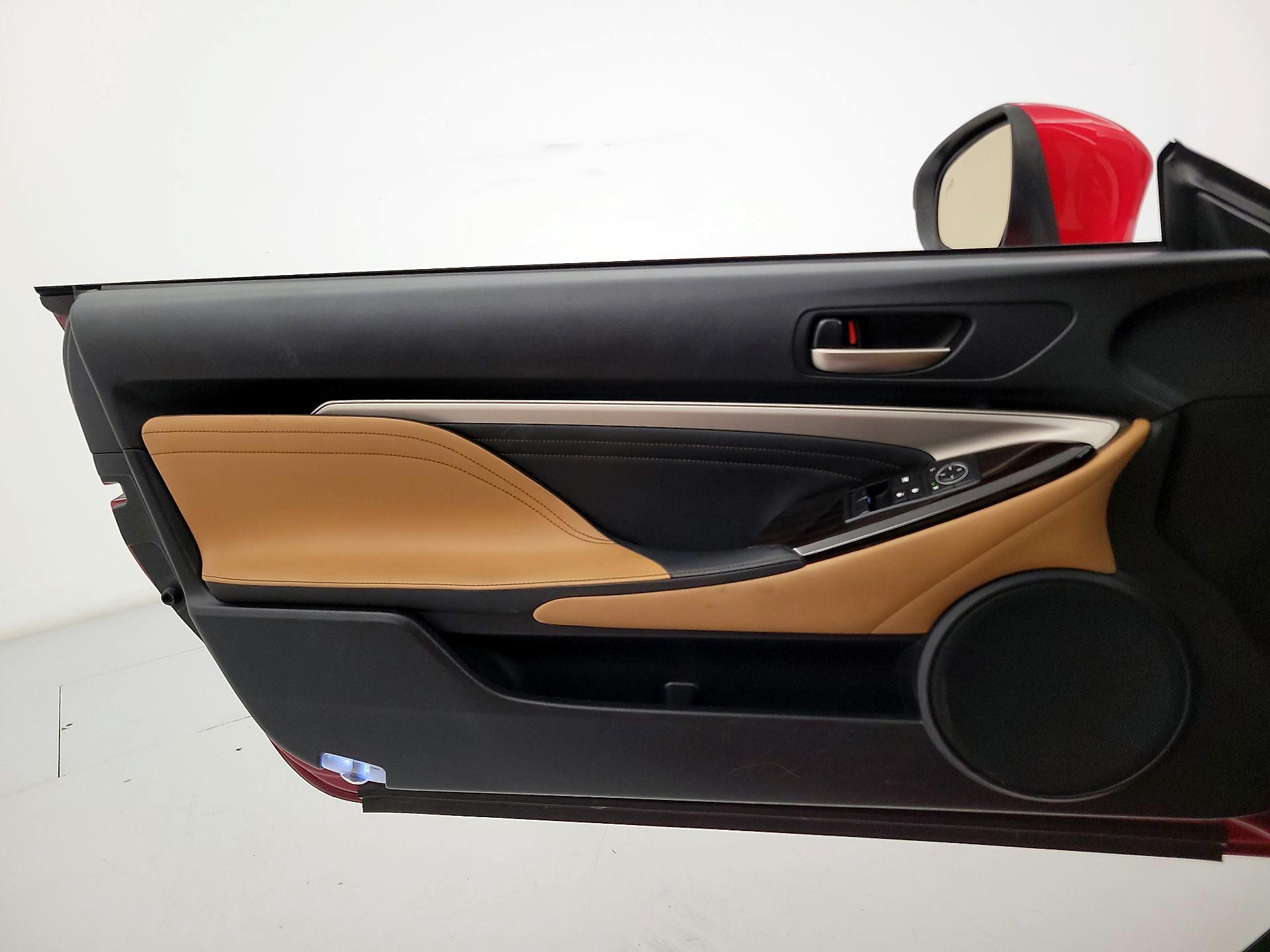 Thumbnail: 2015 Lexus RC - 12
