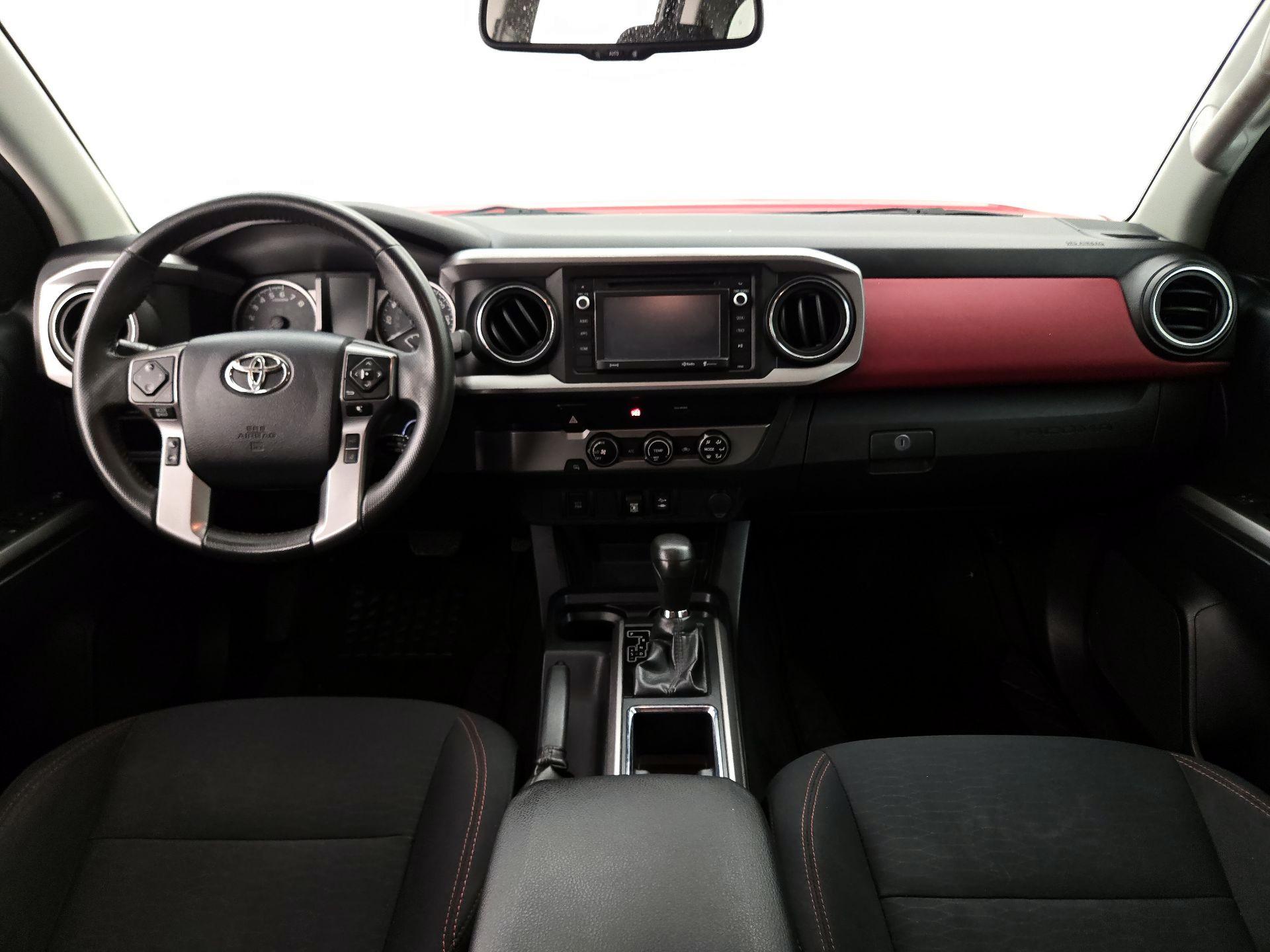 Thumbnail: 2019 Toyota Tacoma - 9