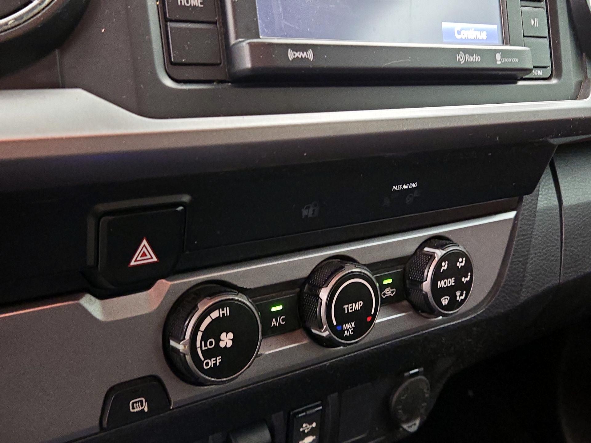 Thumbnail: 2019 Toyota Tacoma - 16