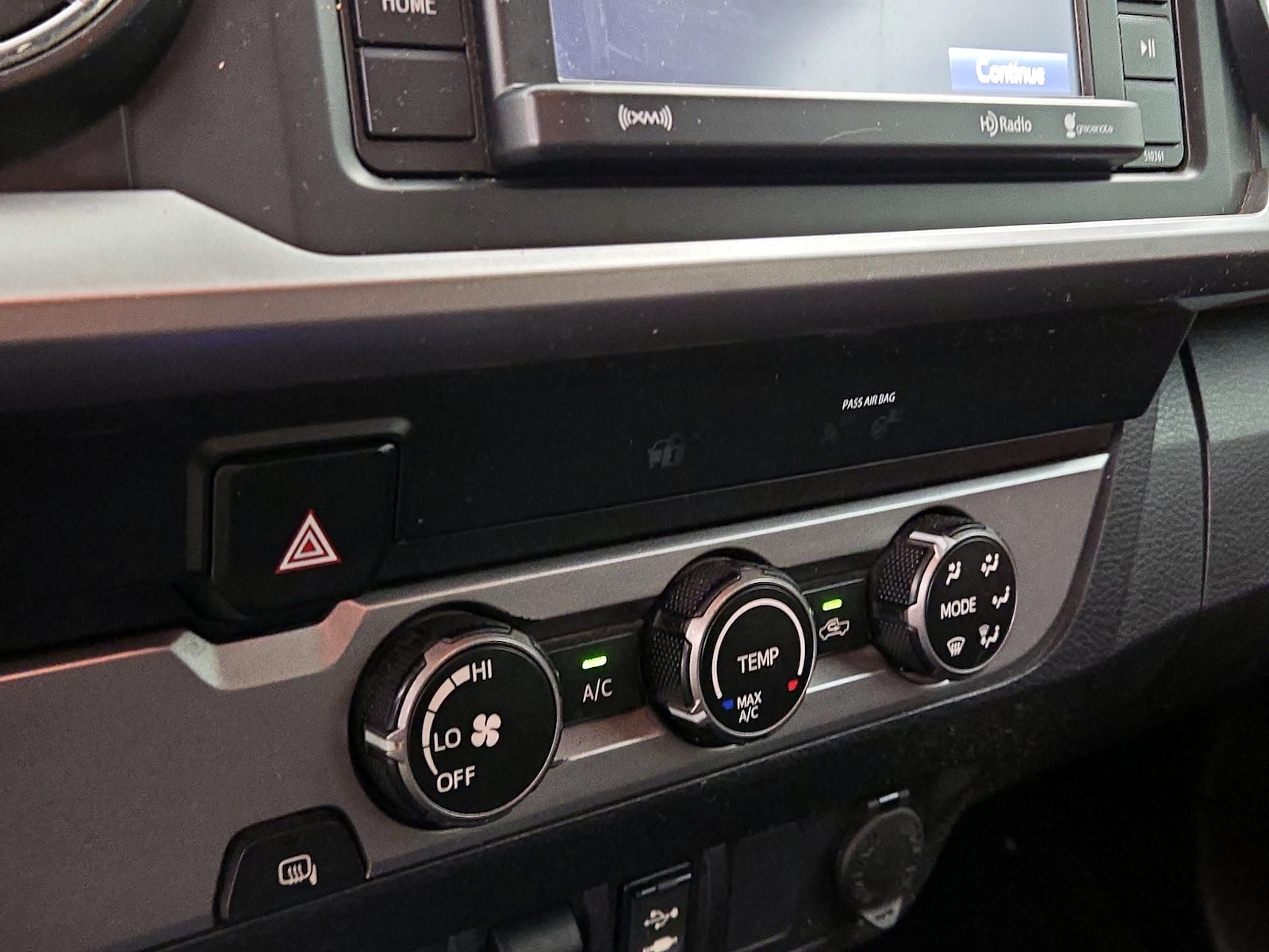 2019 Toyota Tacoma SR5 - Photo 17