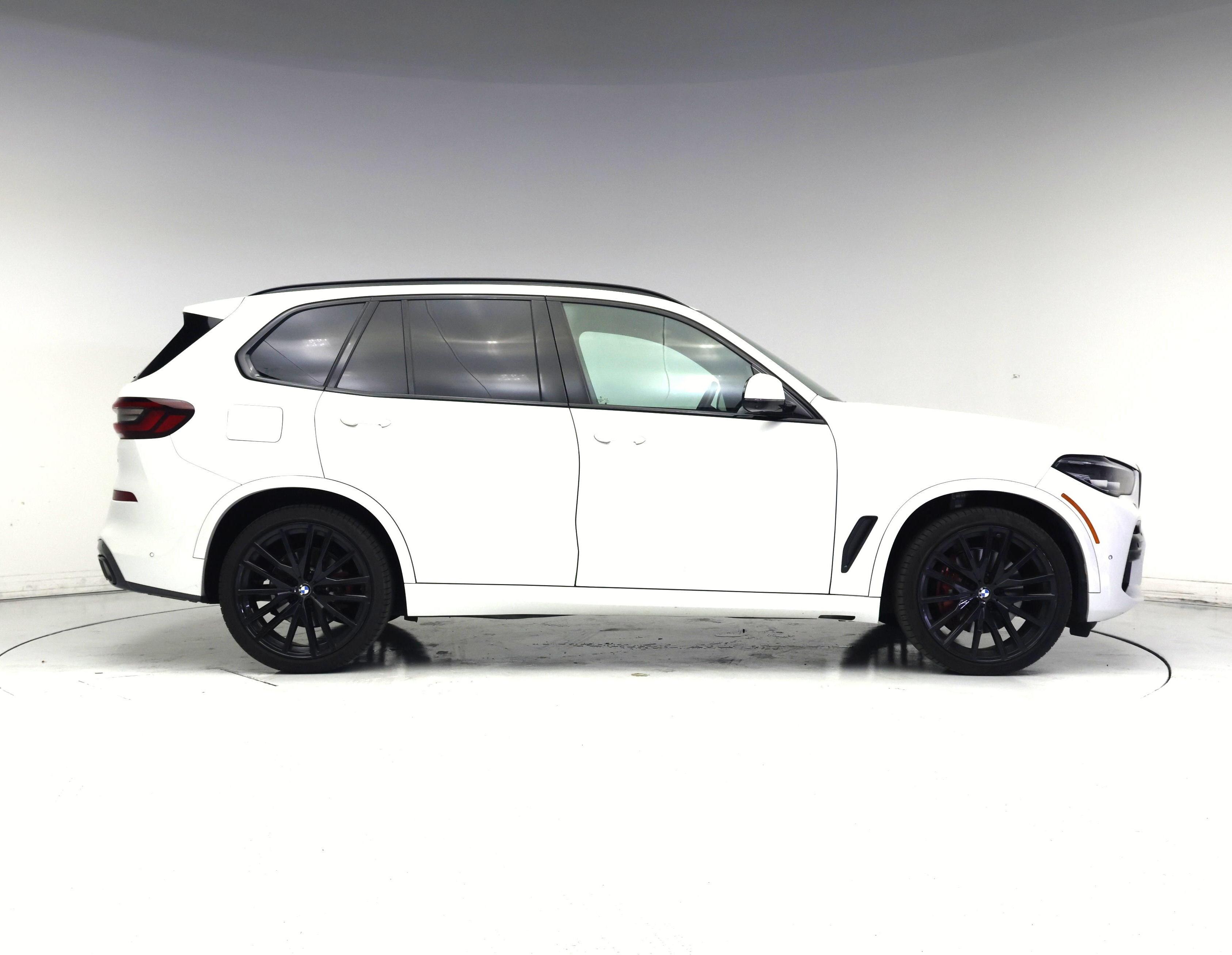 Thumbnail: 2023 BMW X5 - 7