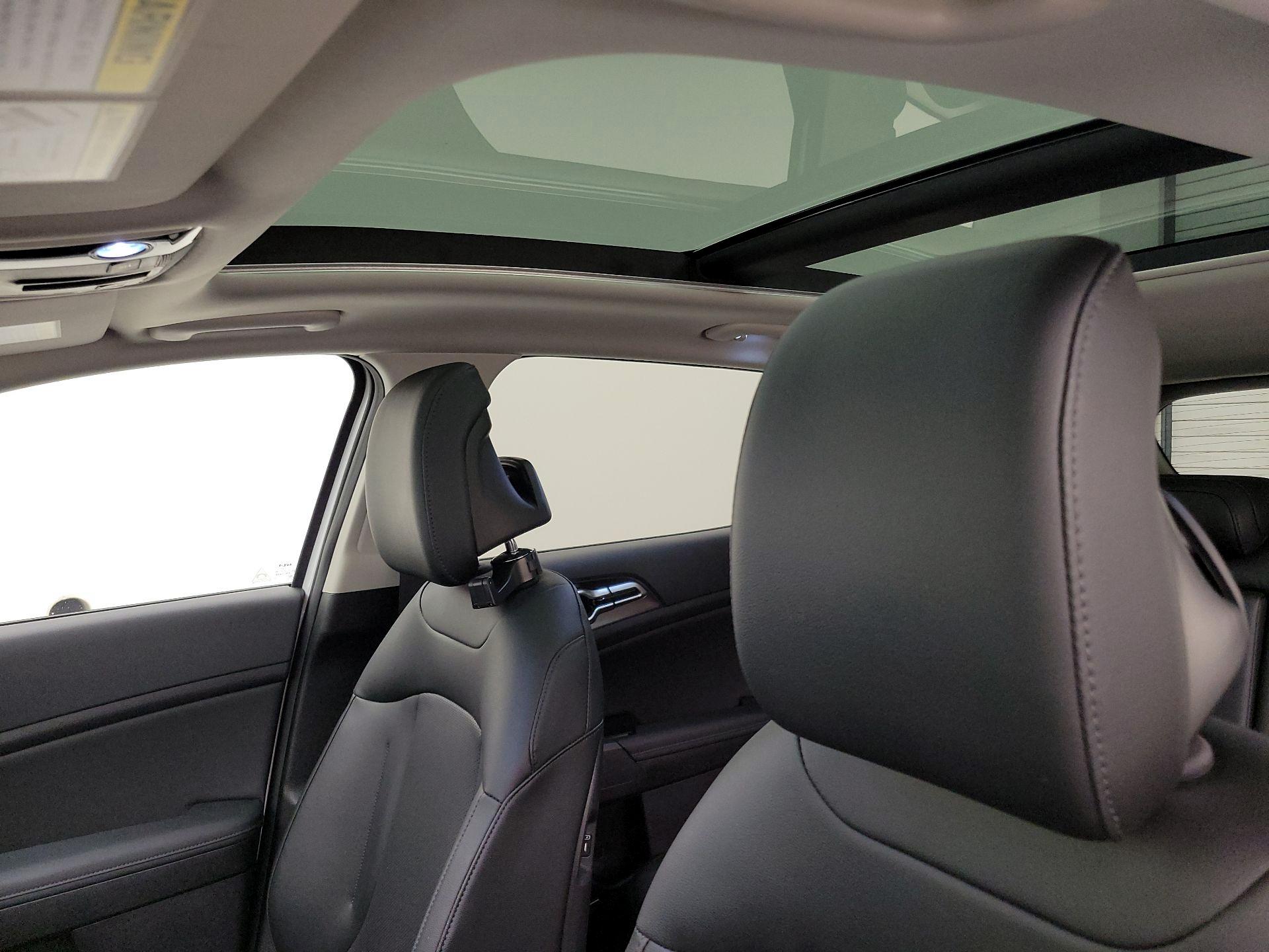Thumbnail: 2025 Kia Sportage - 20