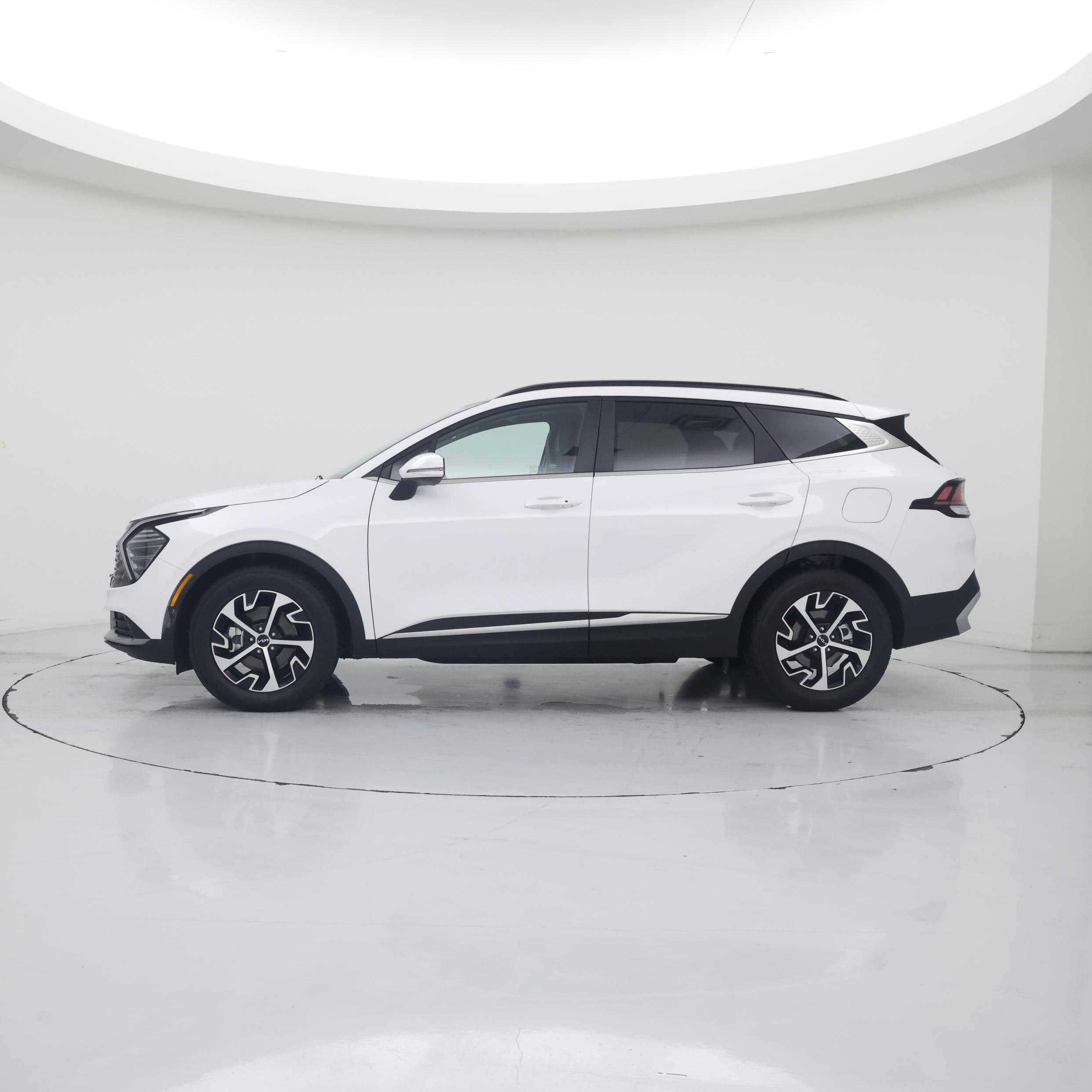 Thumbnail: 2025 Kia Sportage - 3