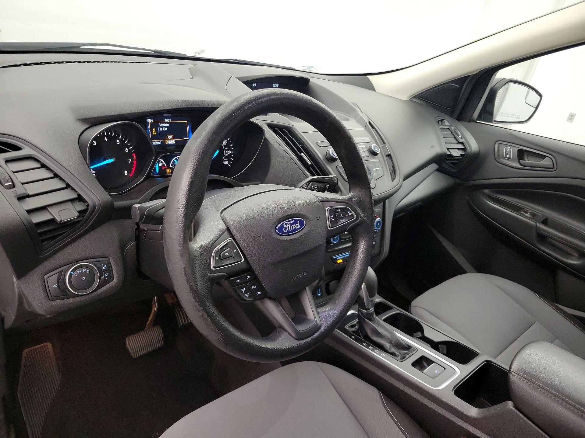 Thumbnail: 2019 Ford Escape - 9