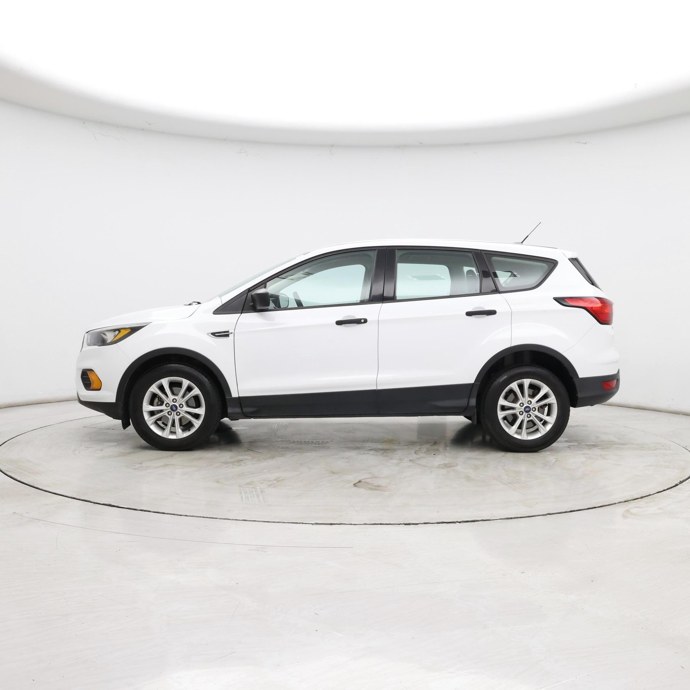 Thumbnail: 2019 Ford Escape - 3