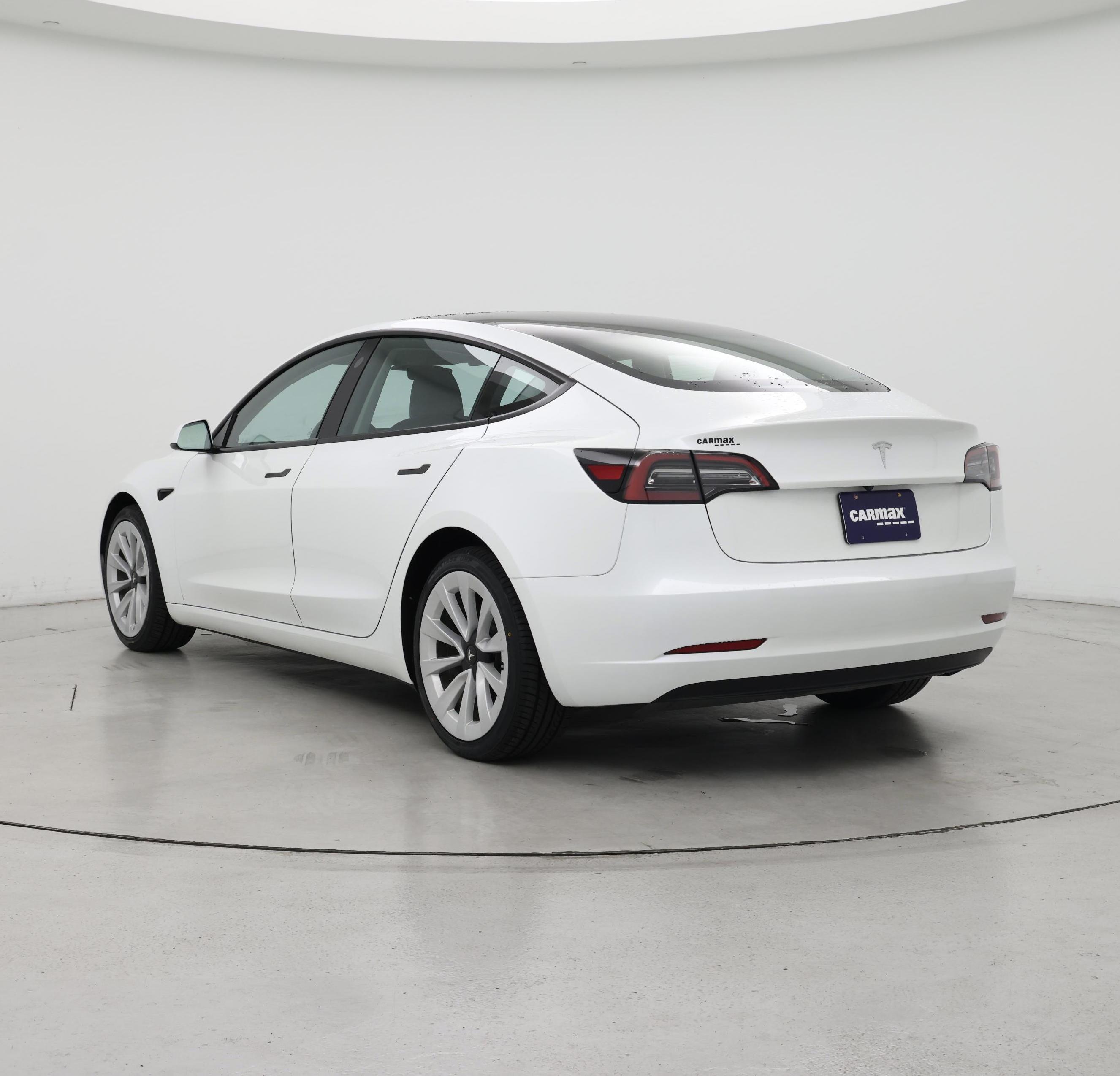 Thumbnail: 2023 Tesla Model 3 - 2