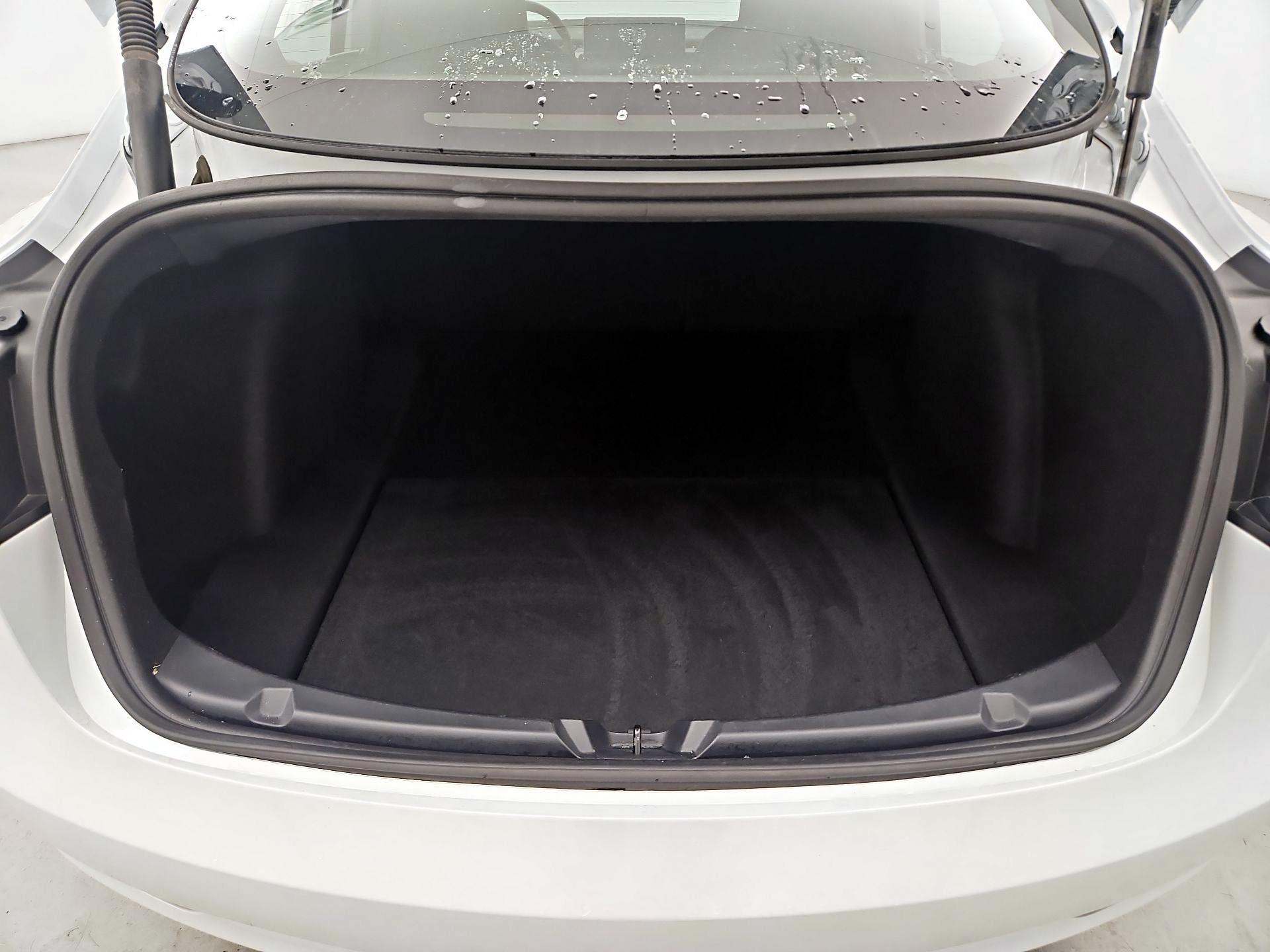 Thumbnail: 2023 Tesla Model 3 - 20