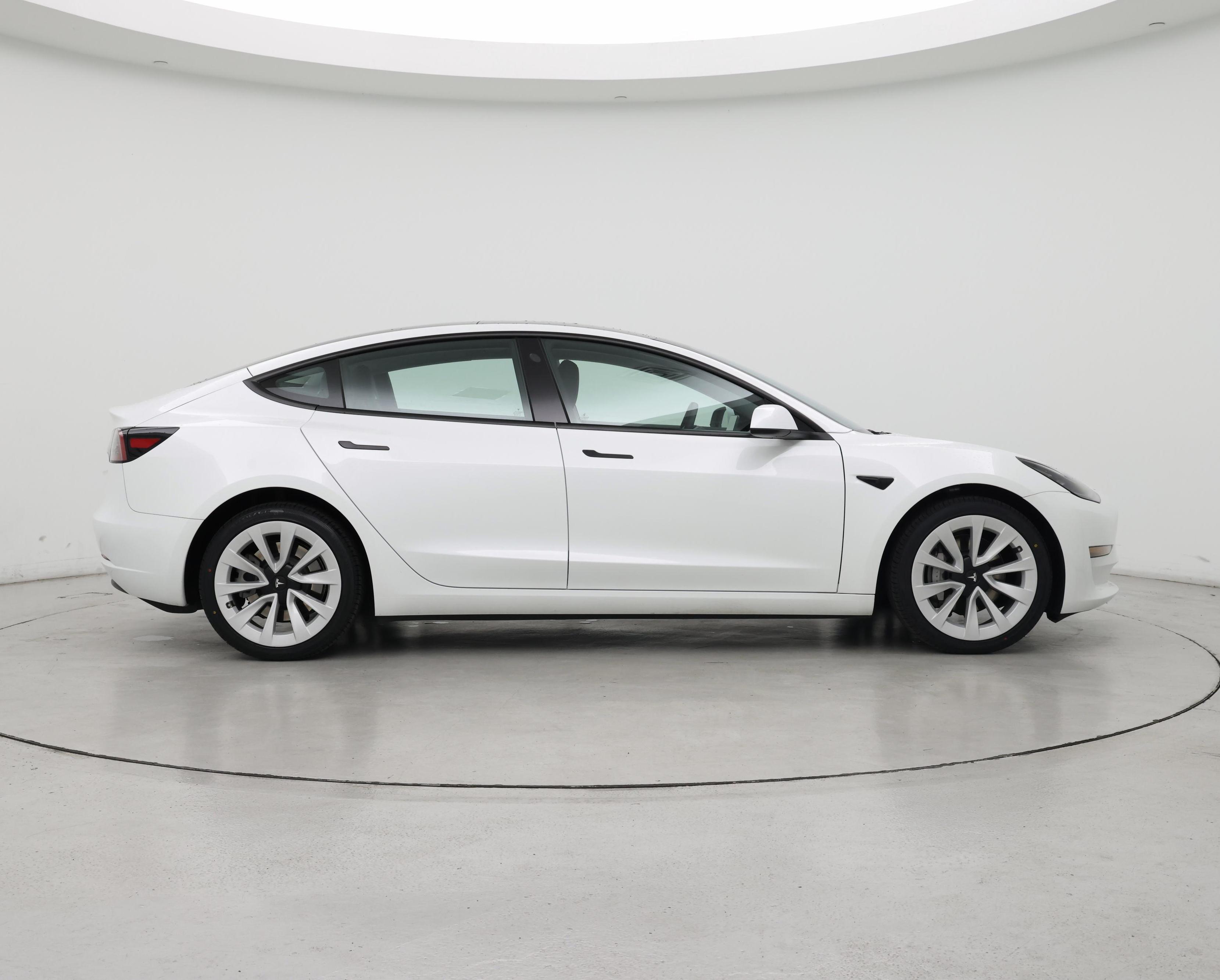Thumbnail: 2023 Tesla Model 3 - 7
