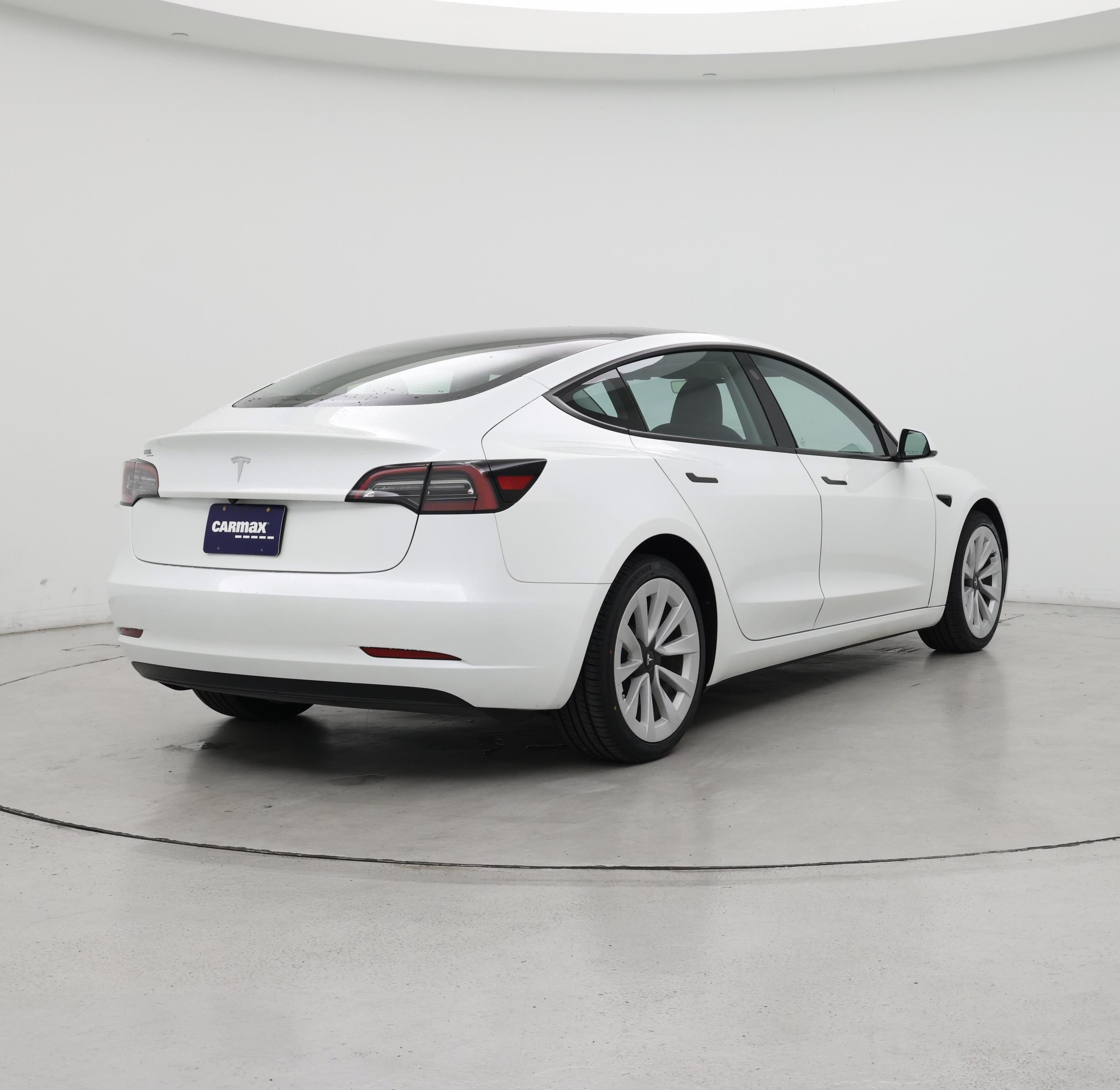 Thumbnail: 2023 Tesla Model 3 - 8