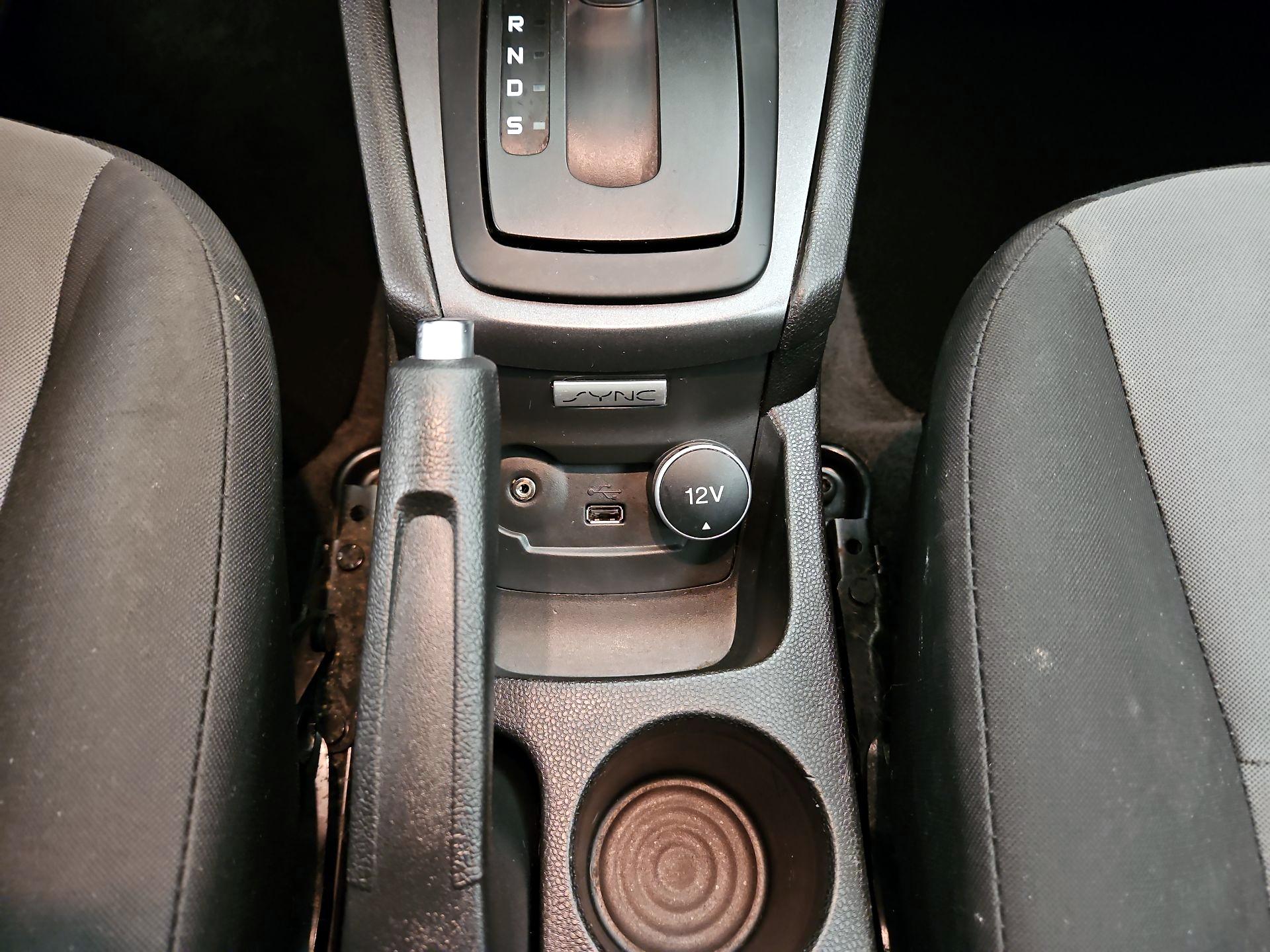 Thumbnail: 2016 Ford Fiesta - 17