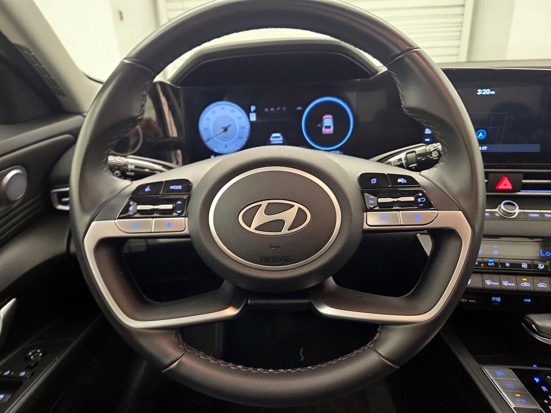 Thumbnail: 2024 Hyundai Elantra - 10