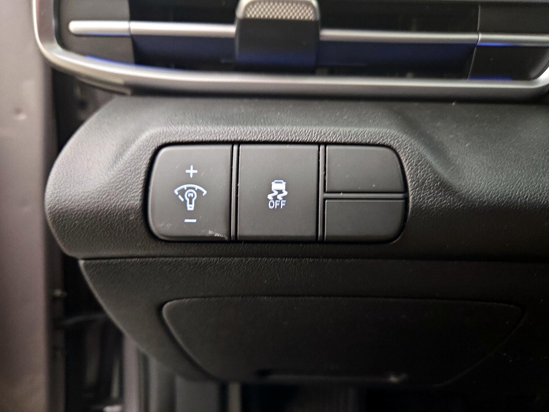 Thumbnail: 2024 Hyundai Elantra - 13