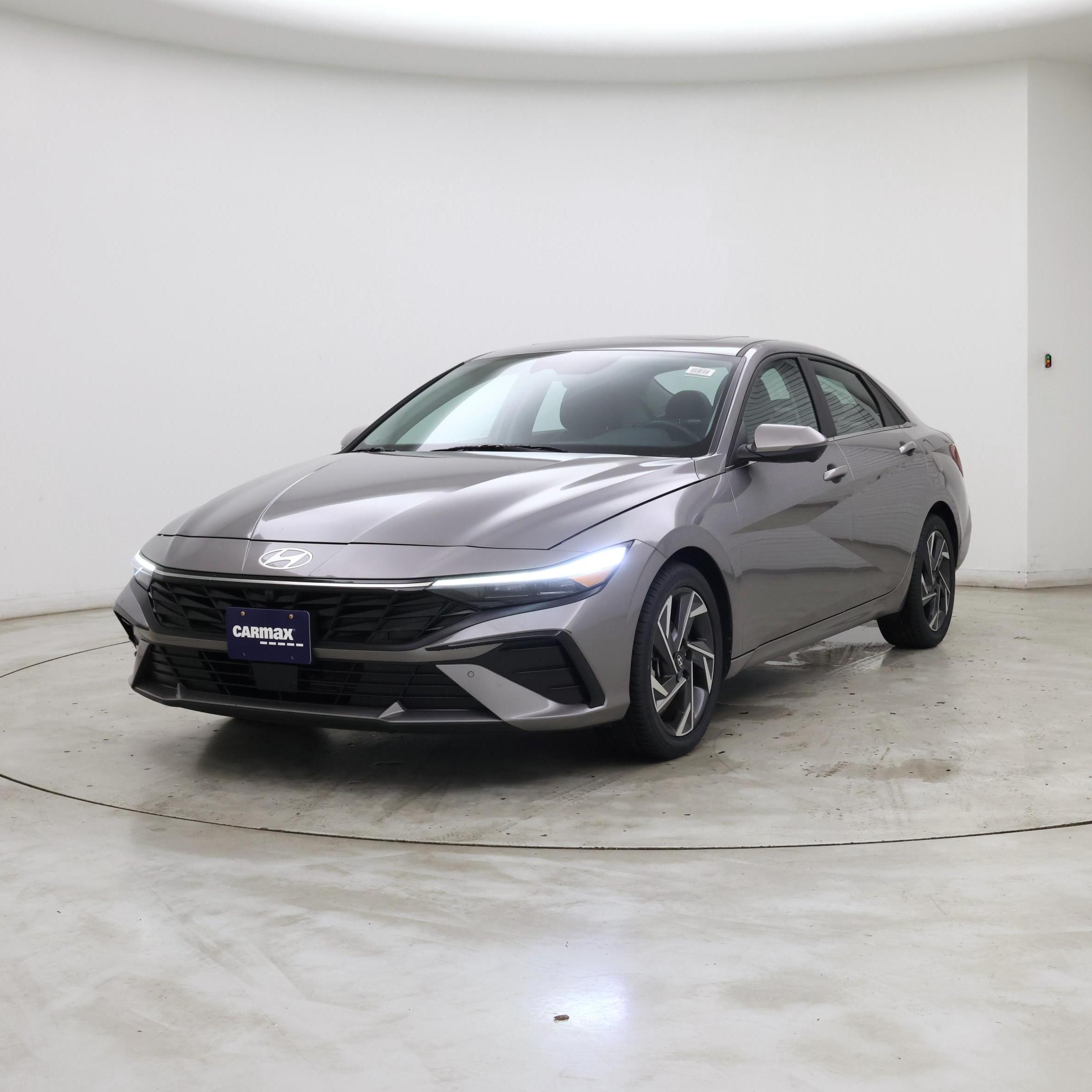 Thumbnail: 2024 Hyundai Elantra - 4