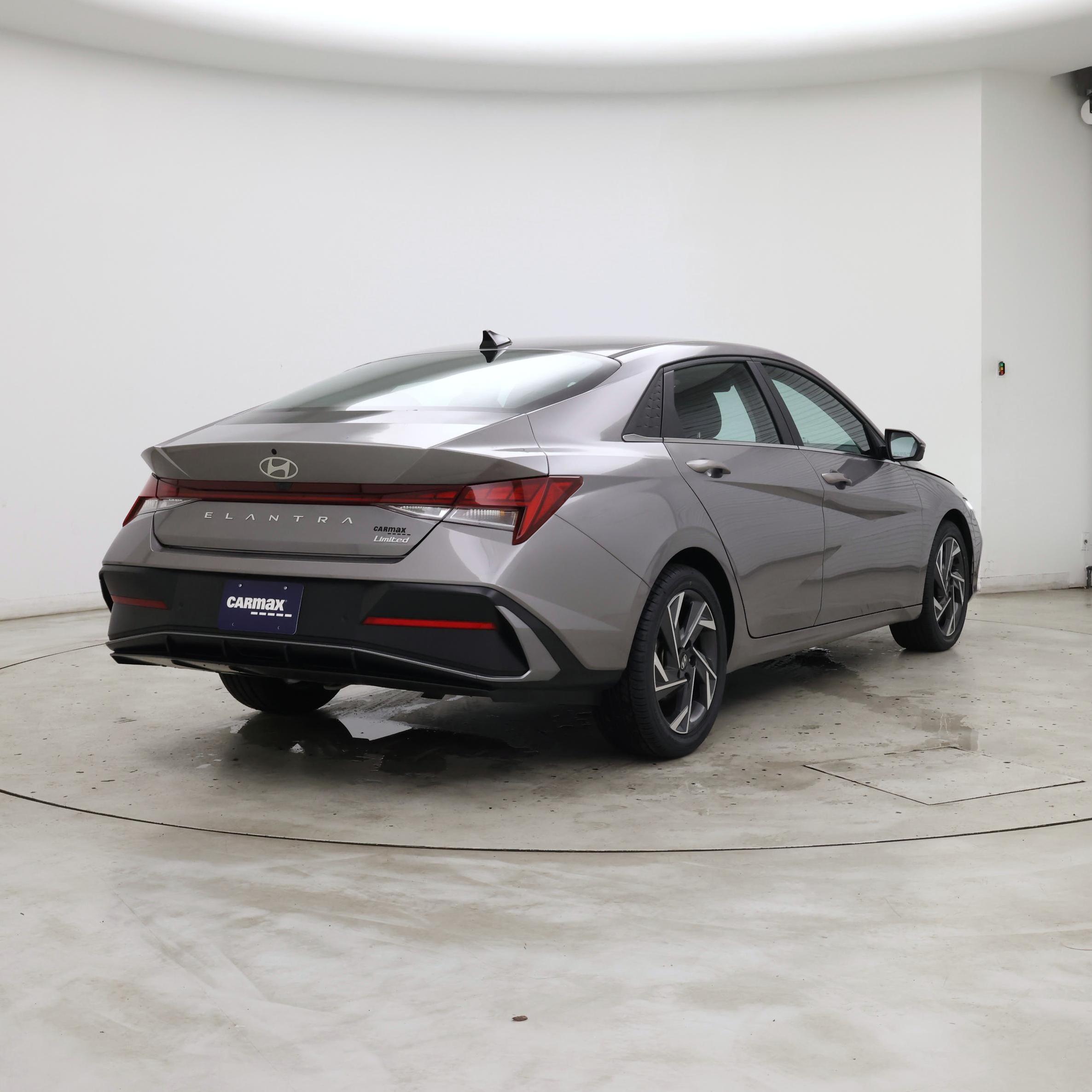 Thumbnail: 2024 Hyundai Elantra - 8