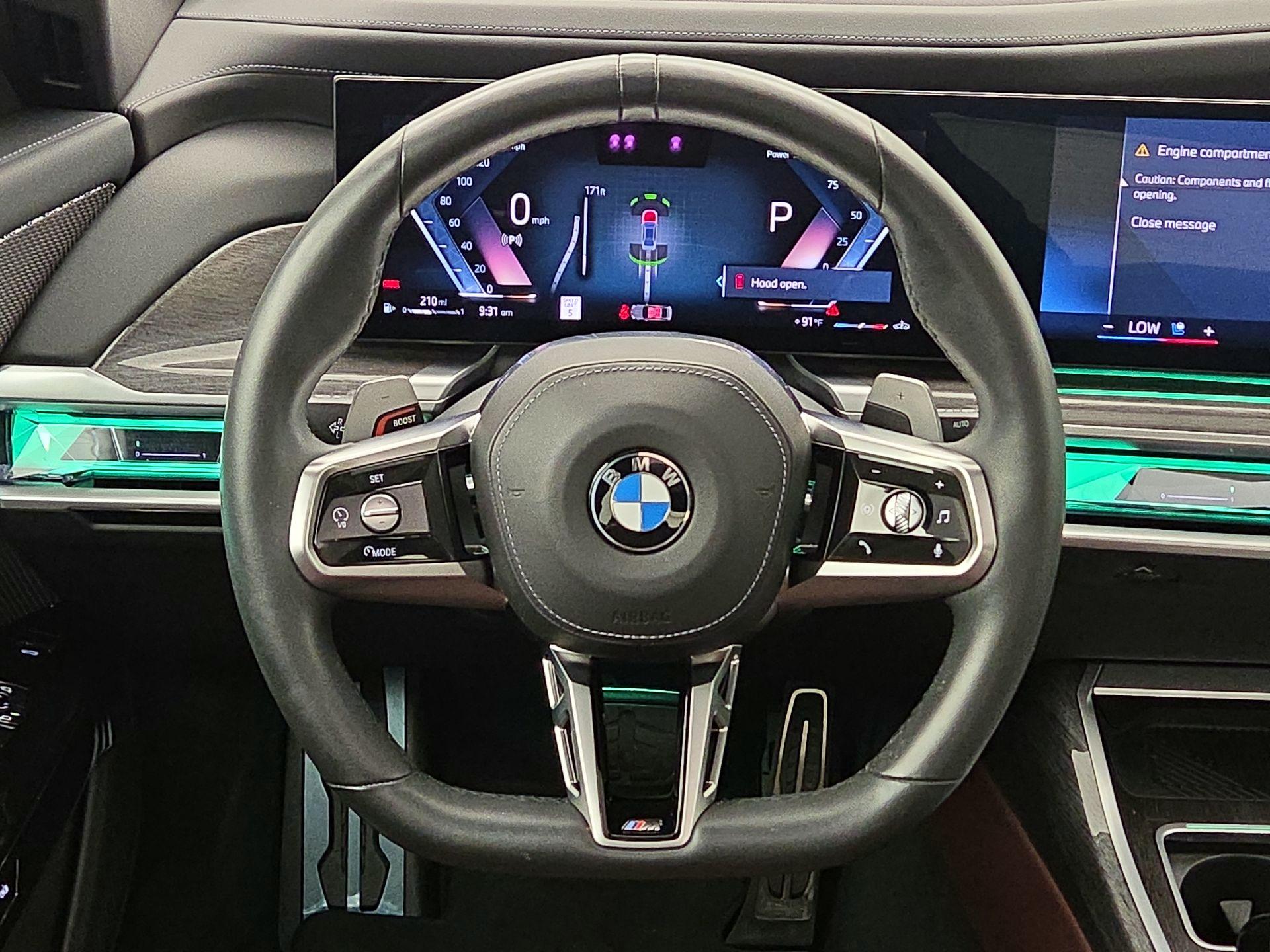 Thumbnail: 2023 BMW 7 Series - 10