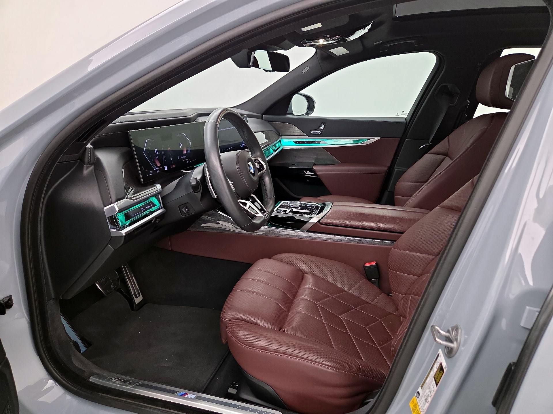 Thumbnail: 2023 BMW 7 Series - 11