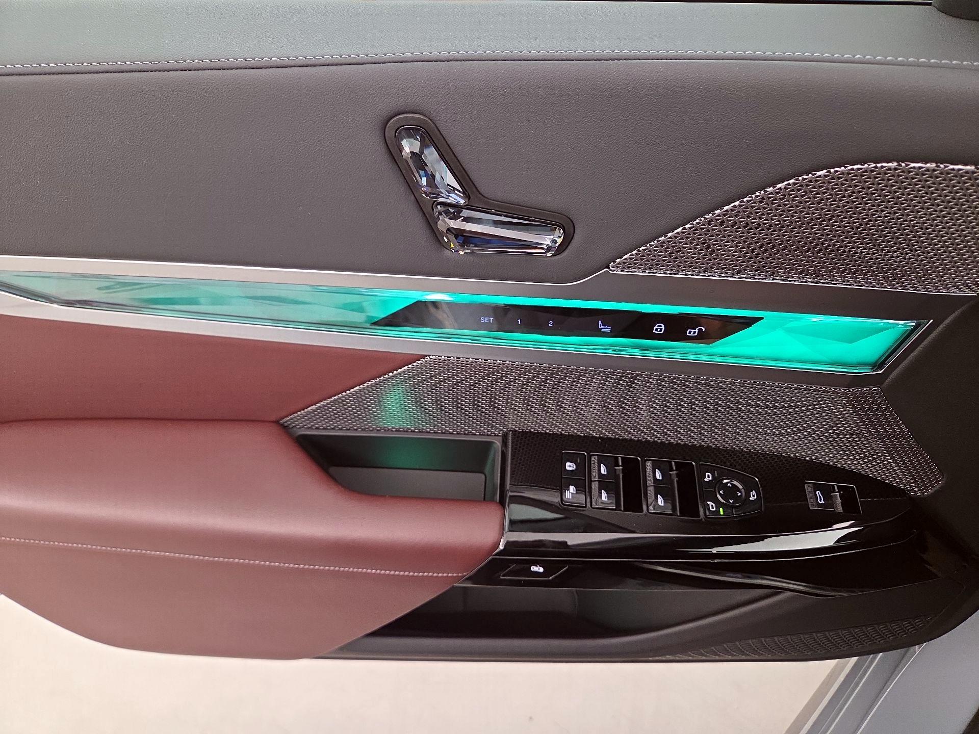 Thumbnail: 2023 BMW 7 Series - 12