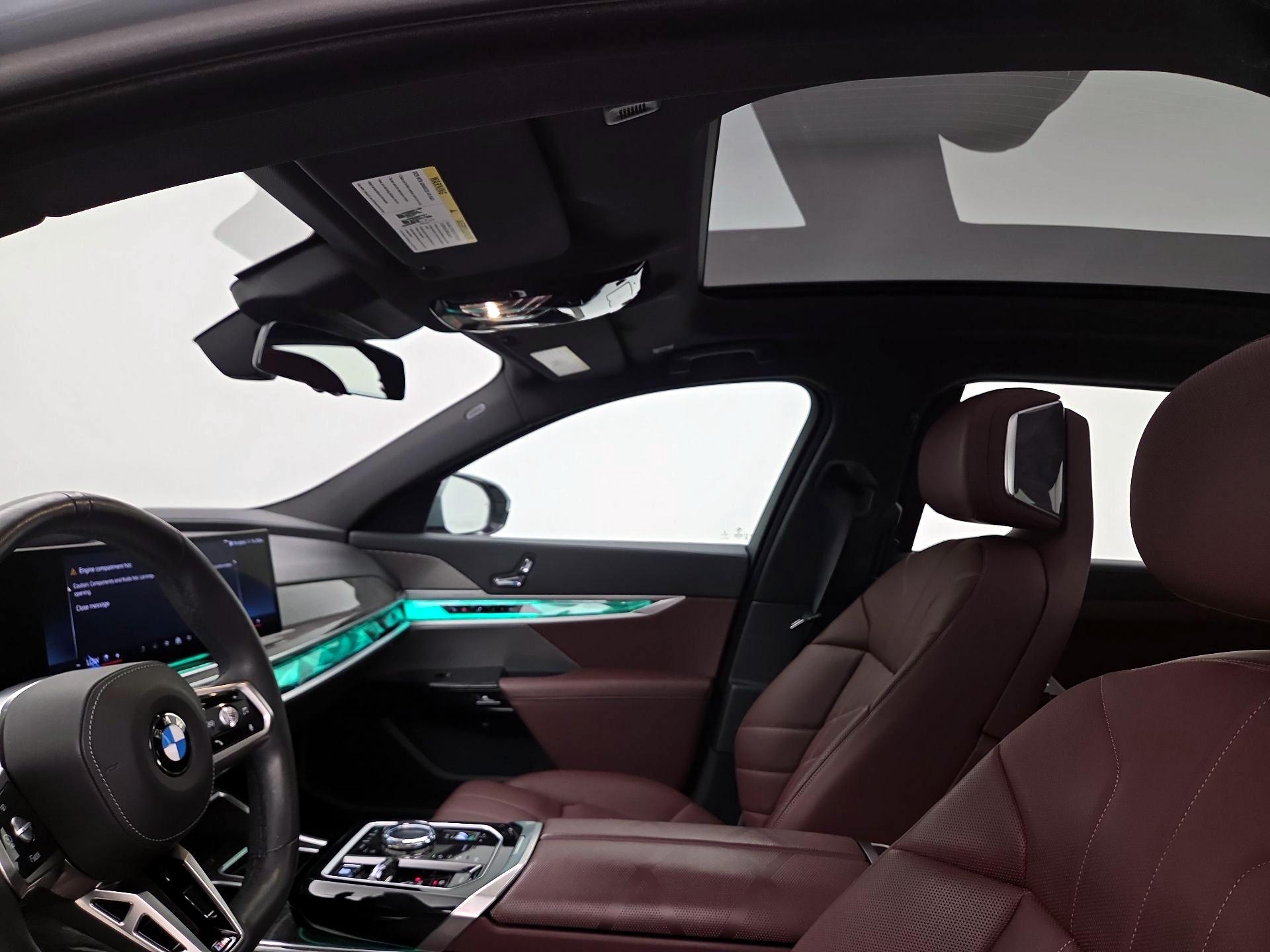 Thumbnail: 2023 BMW 7 Series - 20