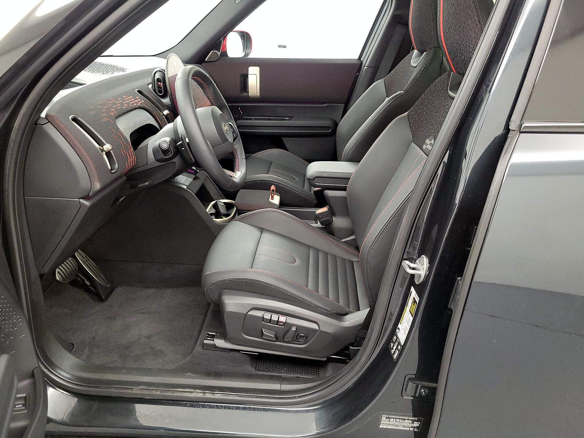 Thumbnail: 2025 MINI Cooper Countryman - 11