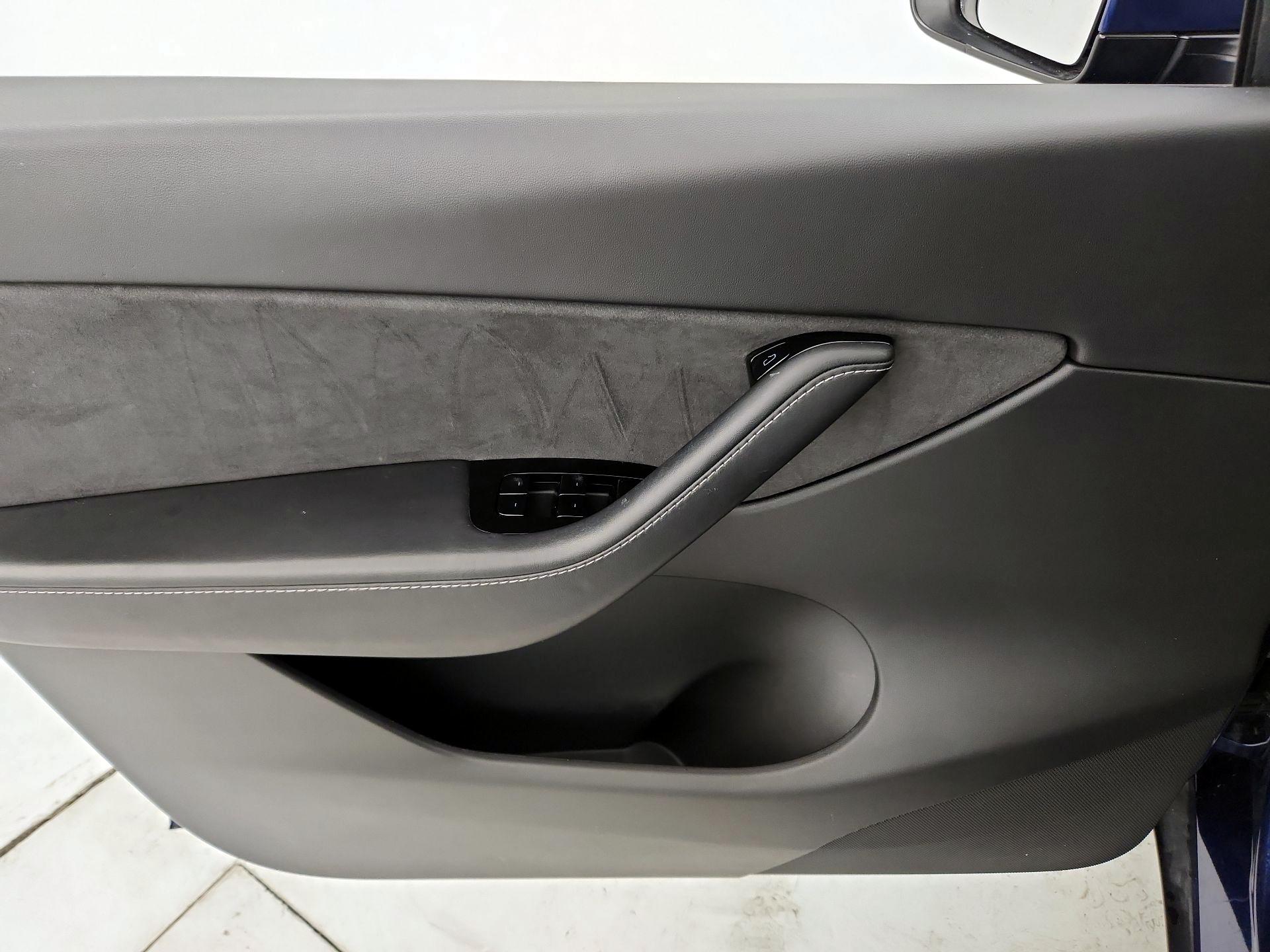 Thumbnail: 2020 Tesla Model Y - 12