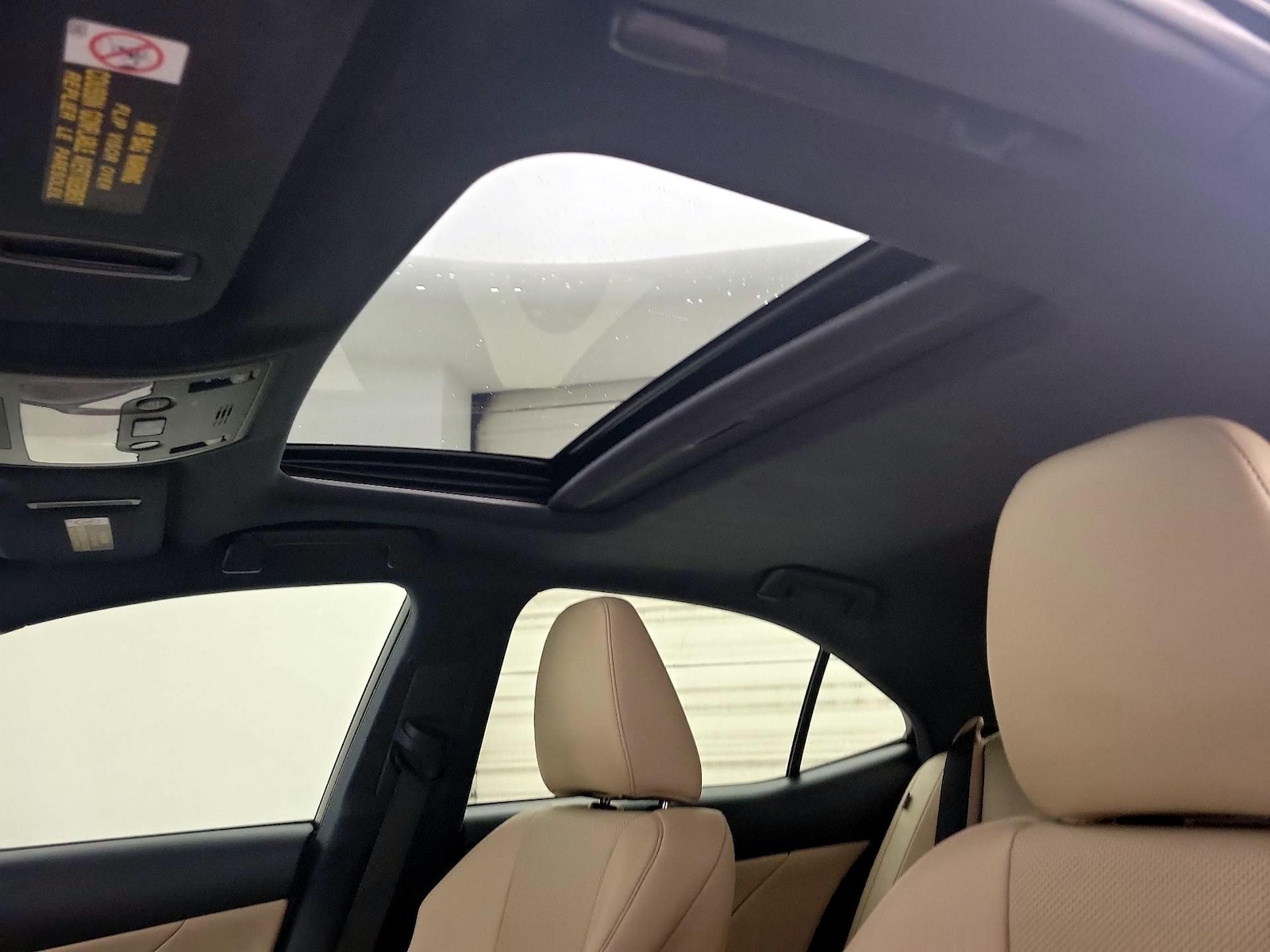 2017 Lexus IS 300 - Photo 19