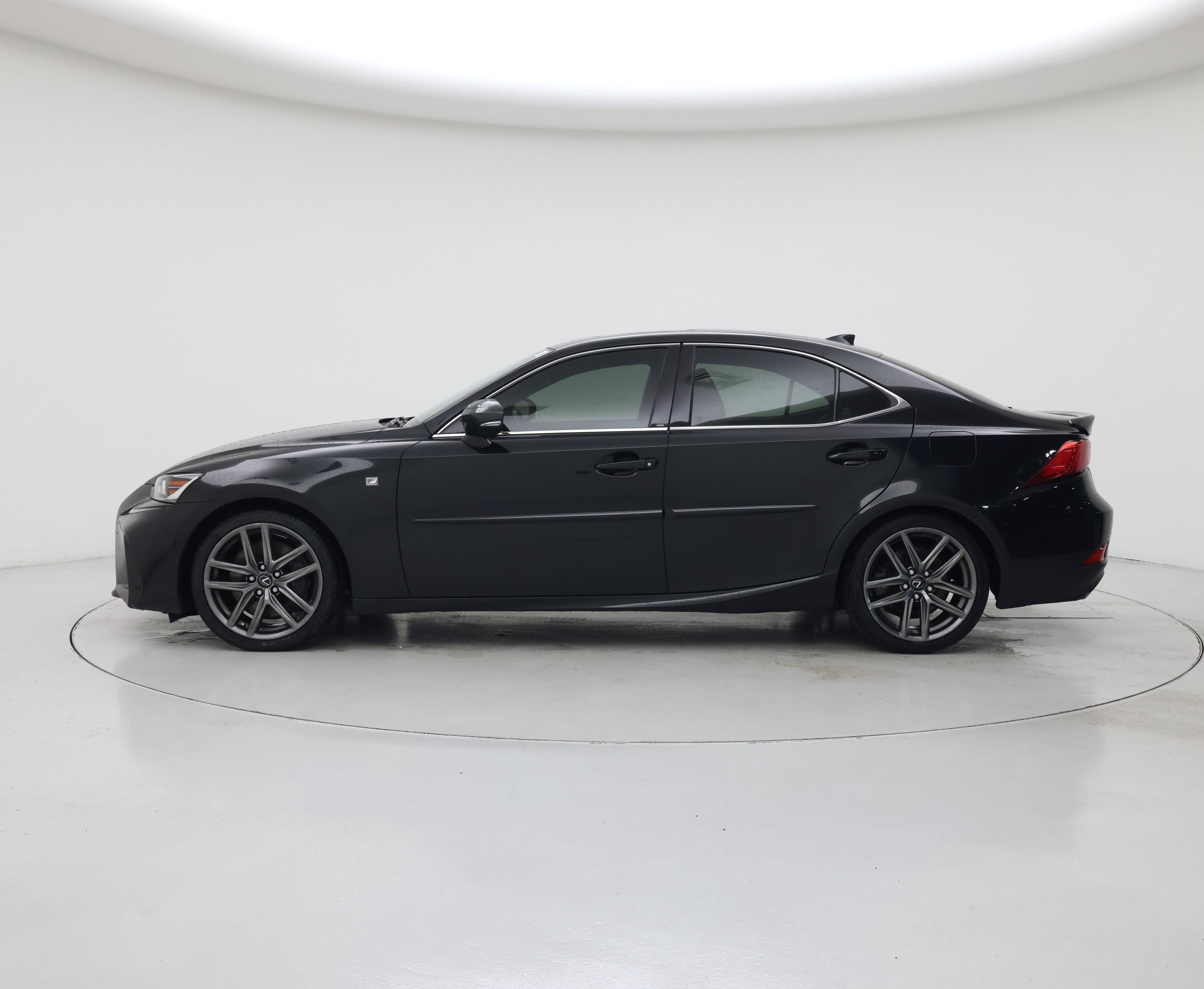 Thumbnail: 2017 Lexus IS - 3