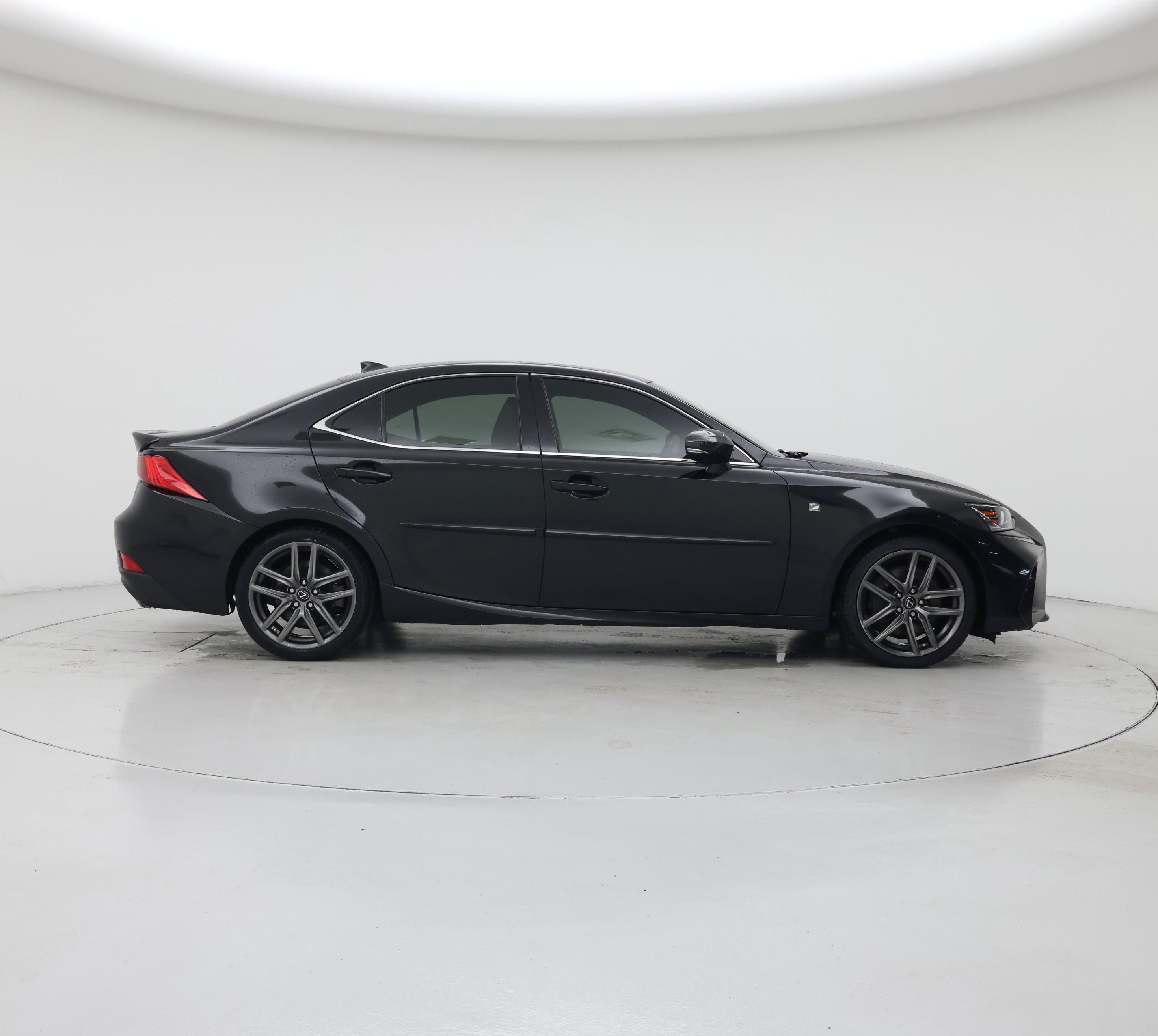 Thumbnail: 2017 Lexus IS - 7