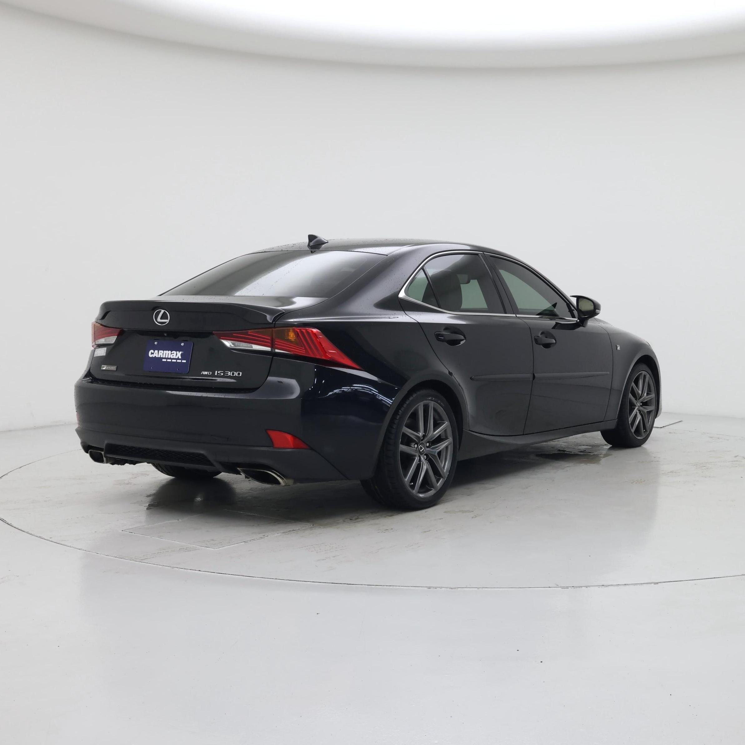 Thumbnail: 2017 Lexus IS - 8
