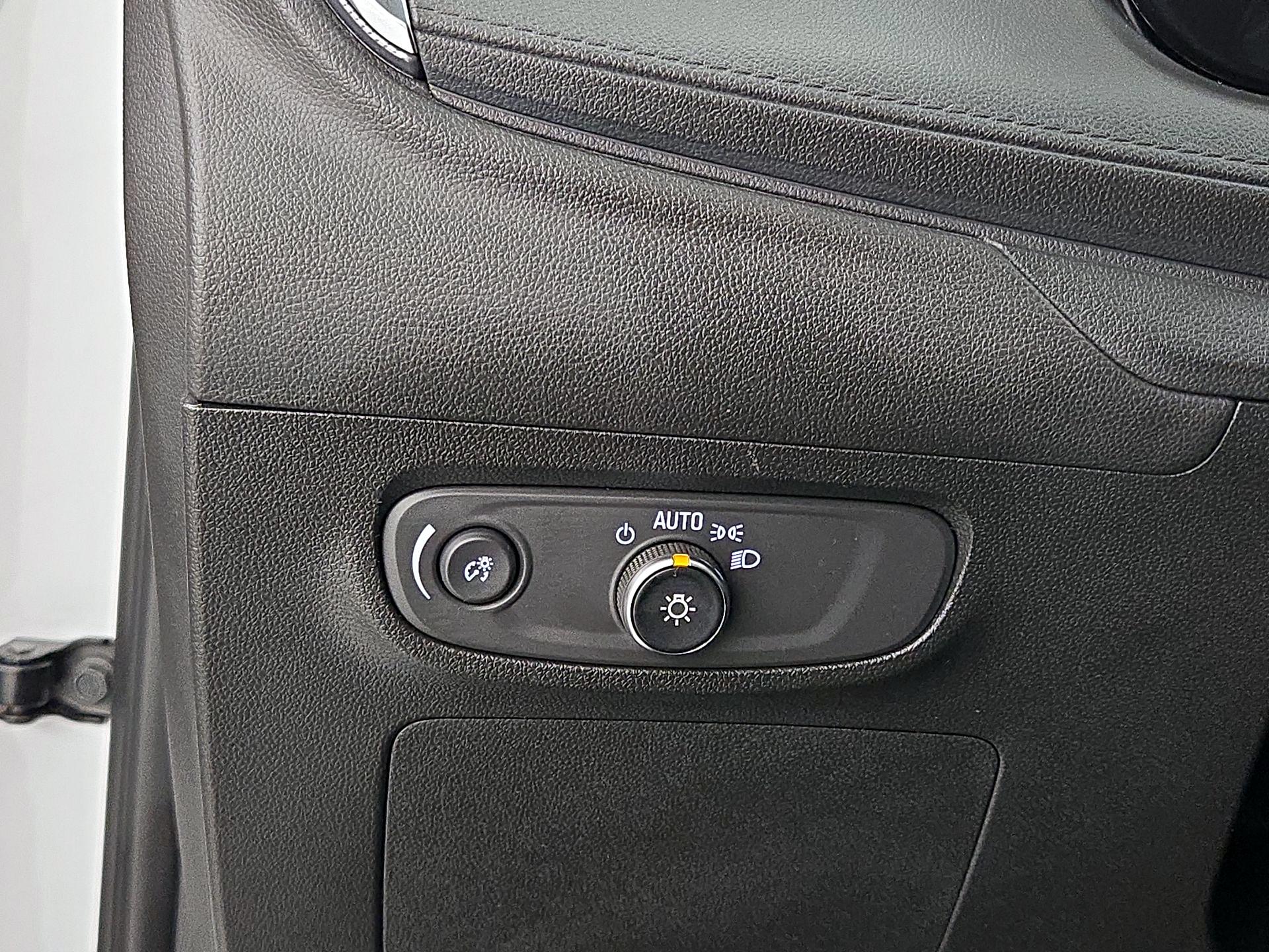 Thumbnail: 2025 Buick Encore GX - 13