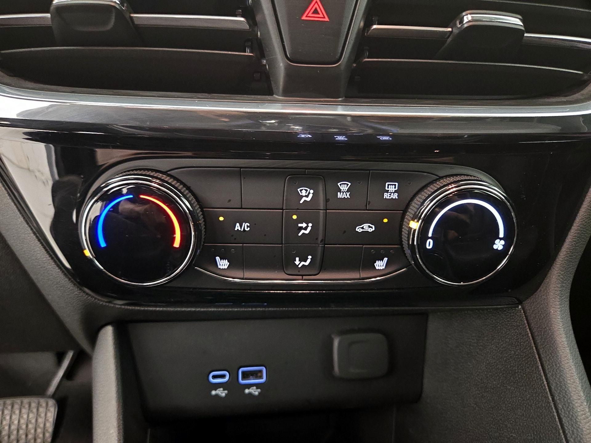 Thumbnail: 2025 Buick Encore GX - 16
