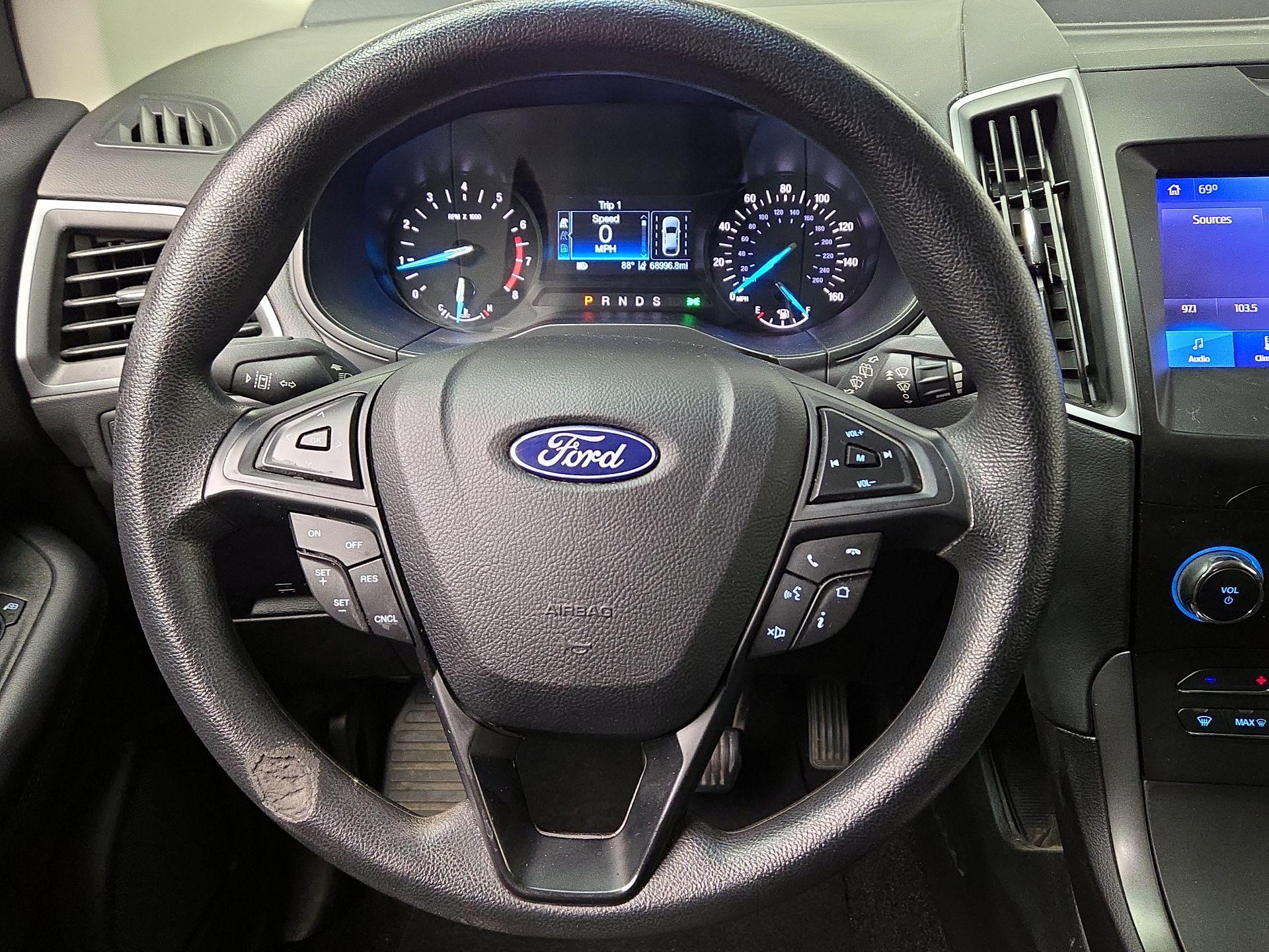 Thumbnail: 2020 Ford Edge - 10