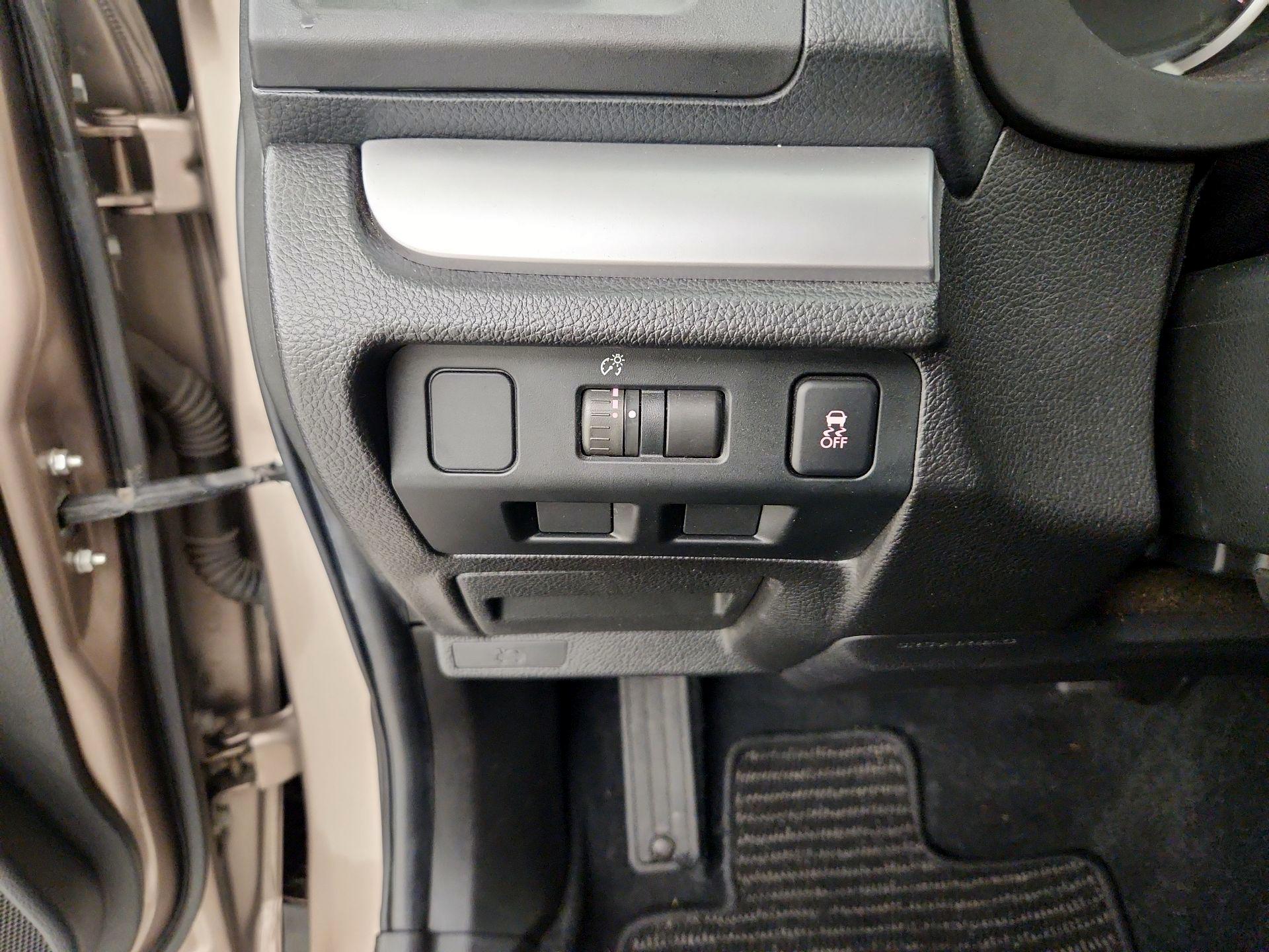 Thumbnail: 2014 Subaru Forester - 13