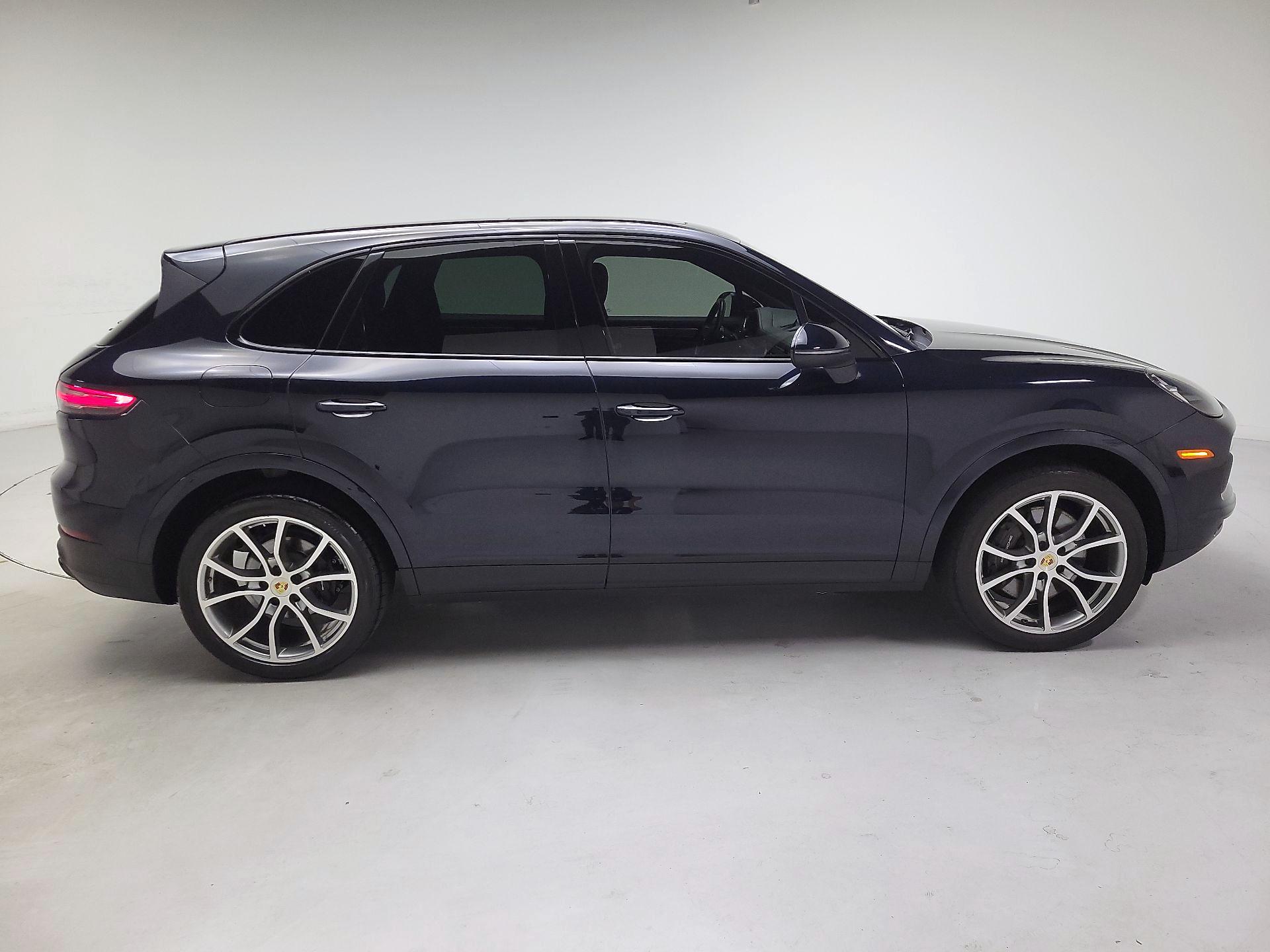 Thumbnail: 2023 Porsche Cayenne - 4