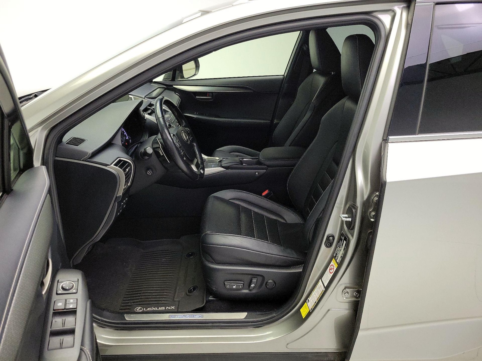 2016 Lexus NX F Sport - Photo 12