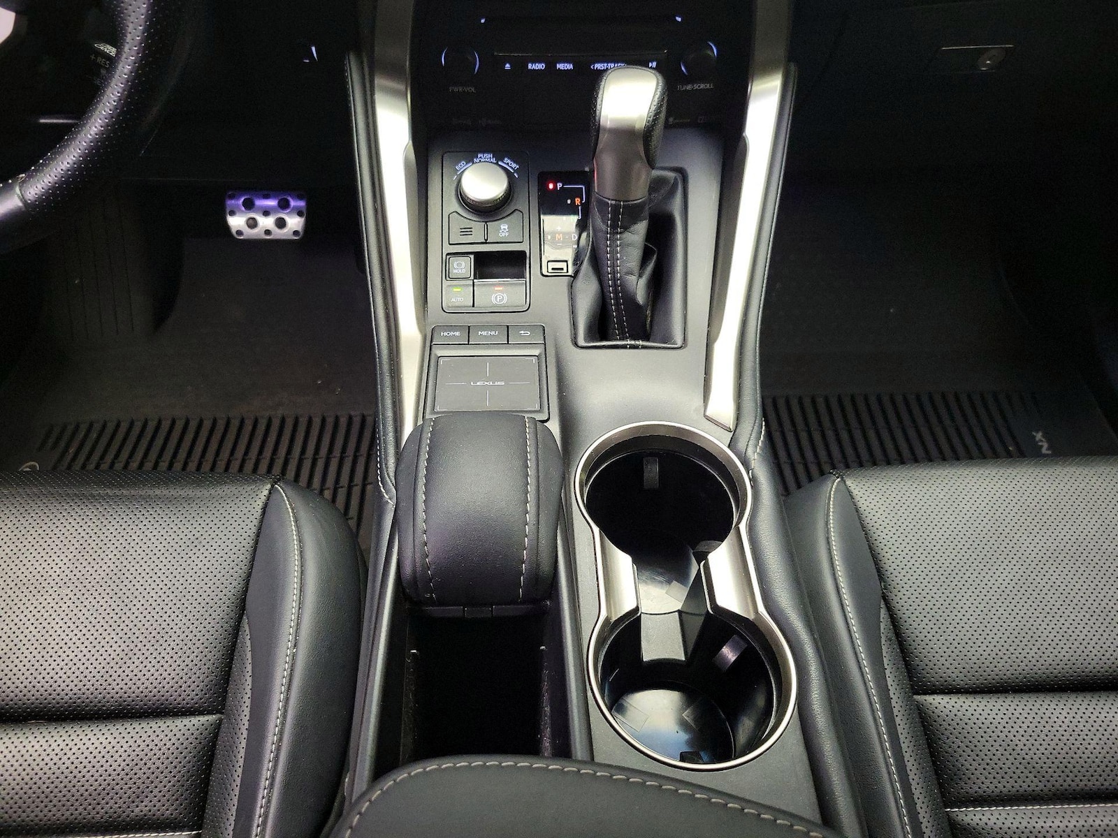 2016 Lexus NX F Sport - Photo 19