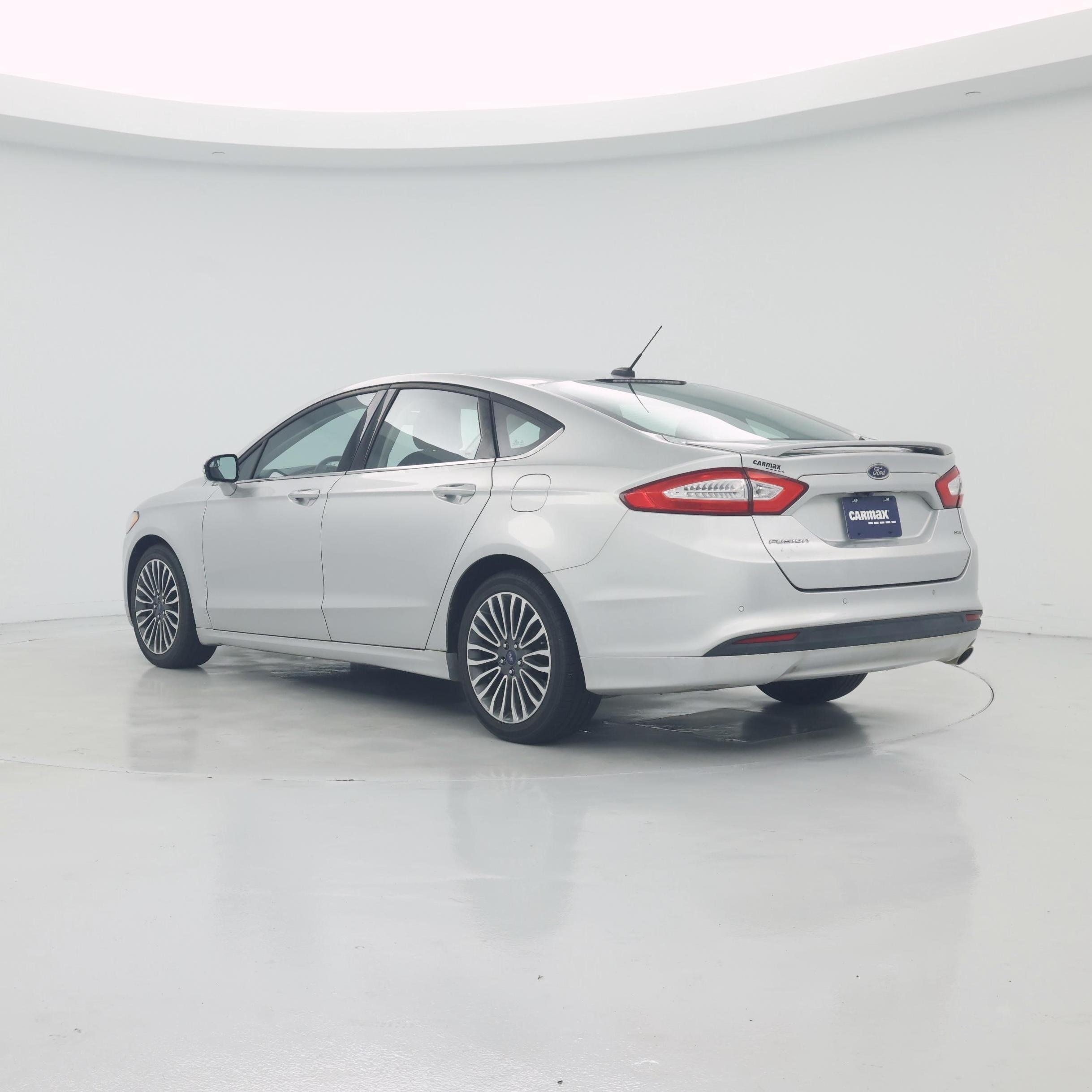 Thumbnail: 2016 Ford Fusion - 2