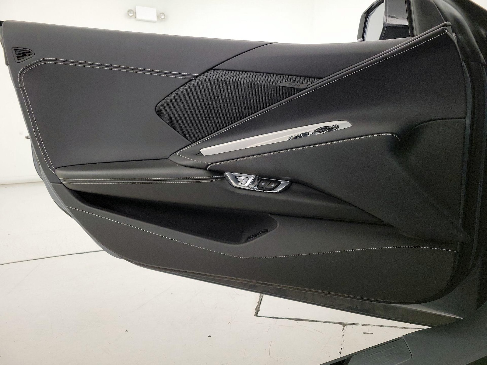 2024 Chevrolet Corvette 1LT - Photo 13