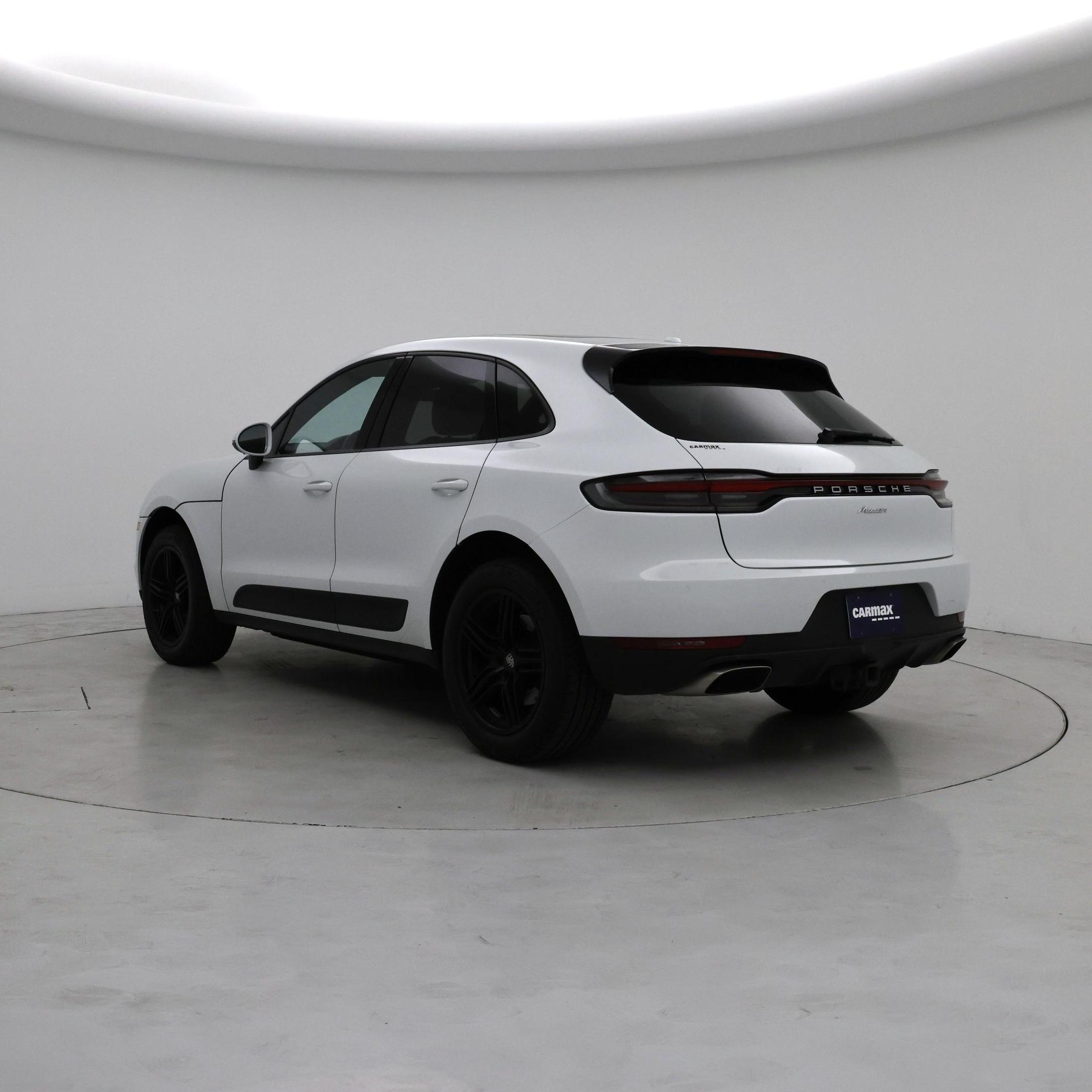 Thumbnail: 2020 Porsche Macan - 2
