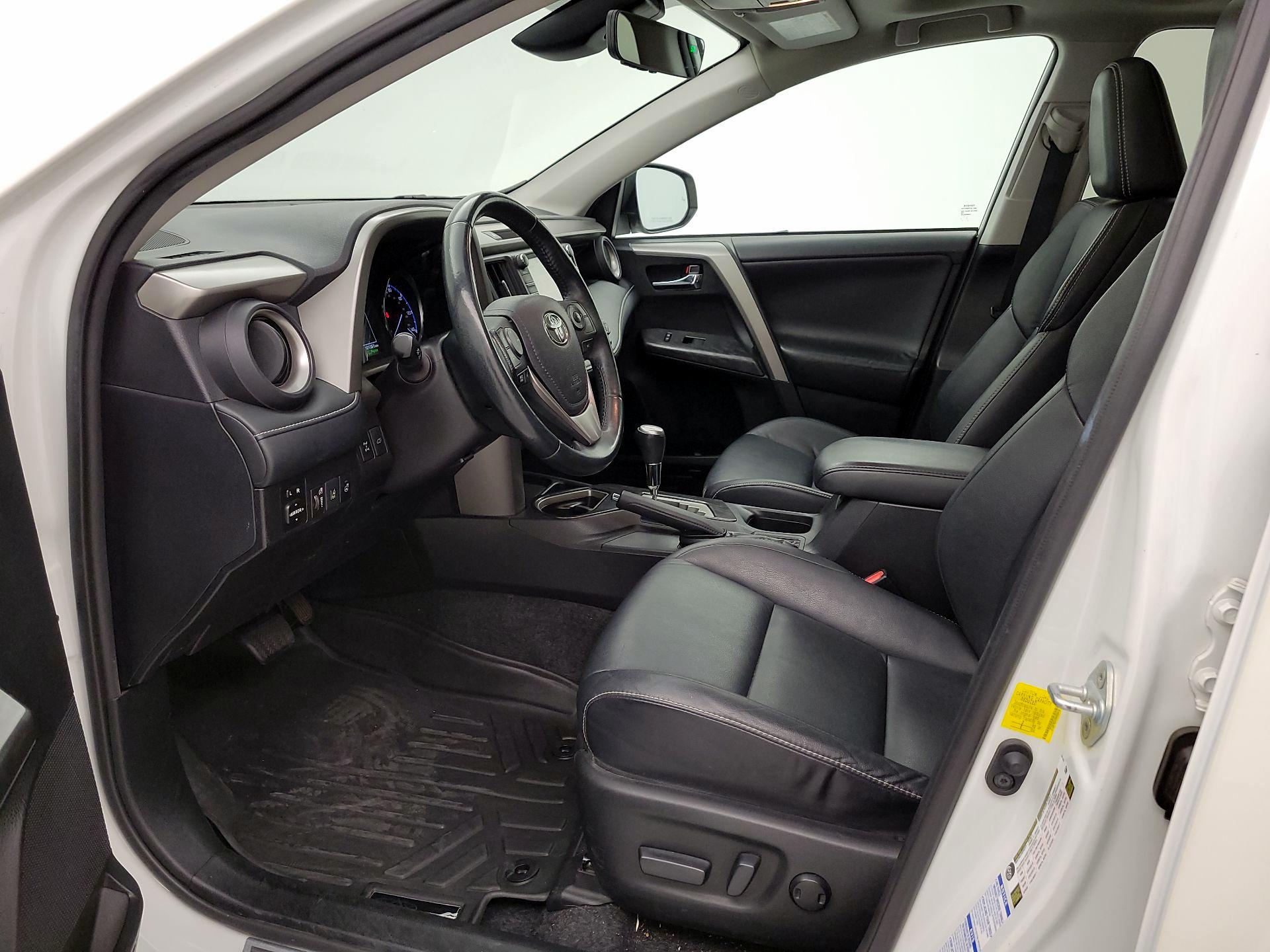 Thumbnail: 2017 Toyota RAV4 - 11