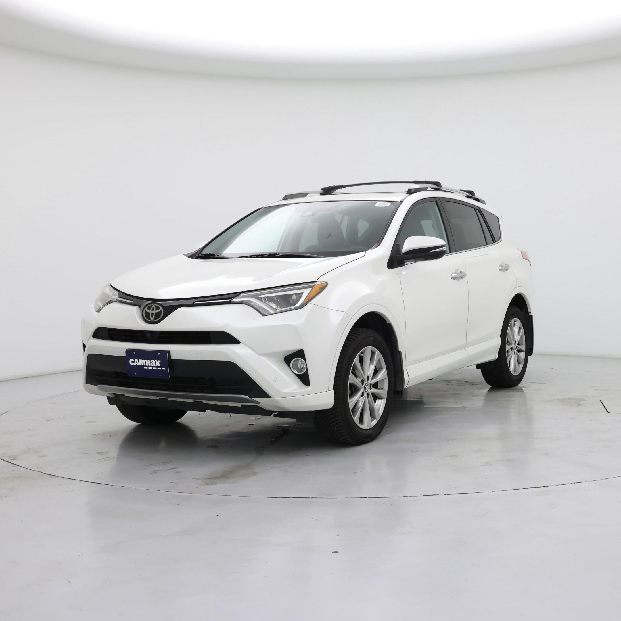 Thumbnail: 2017 Toyota RAV4 - 4