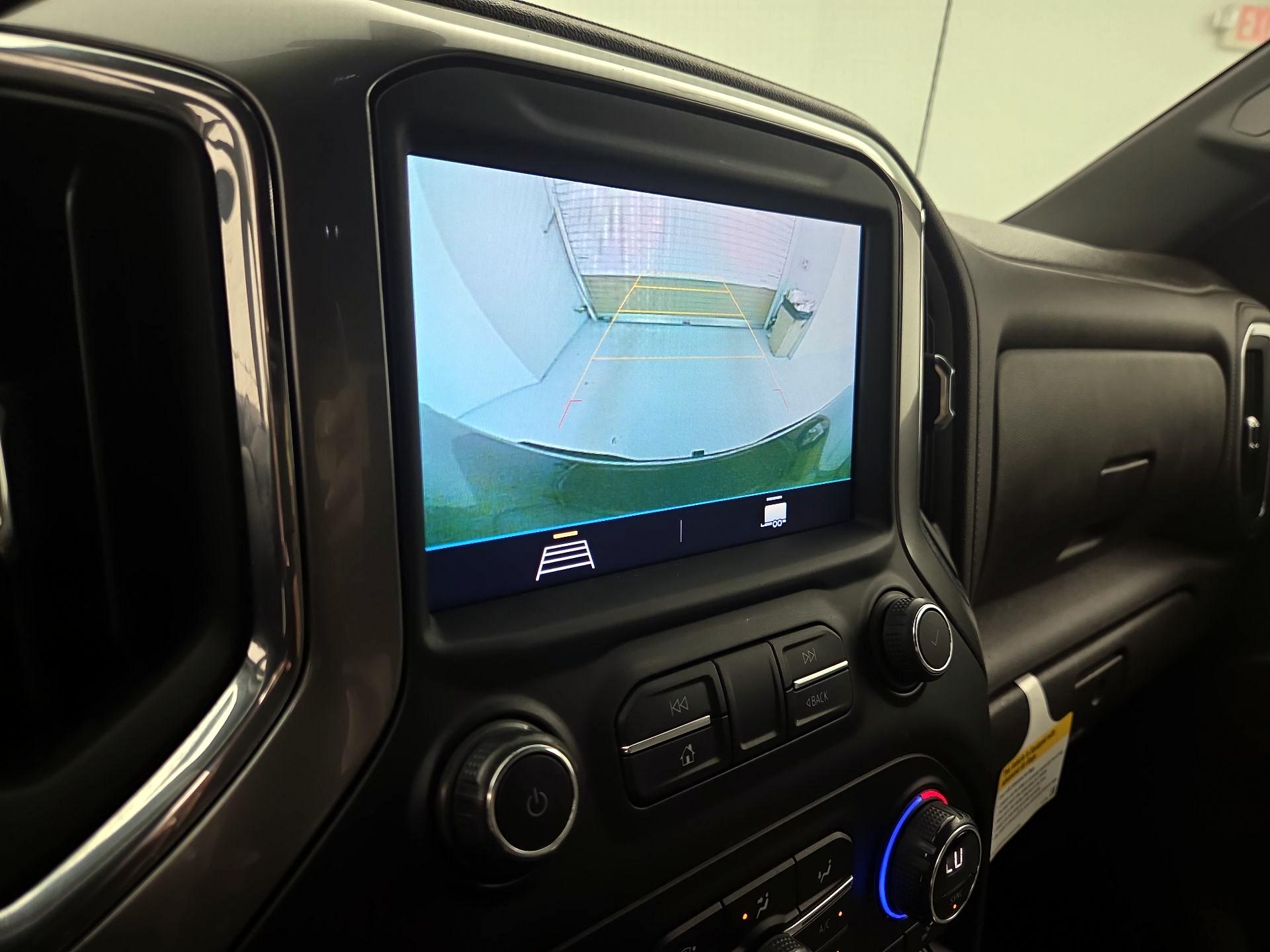 Thumbnail: 2022 Chevrolet Silverado 1500 - 14