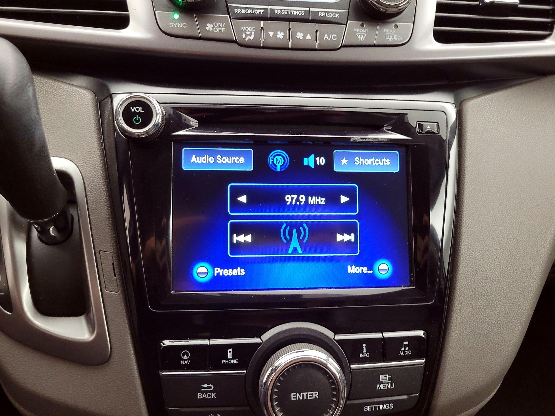 Thumbnail: 2014 Honda Odyssey - 16