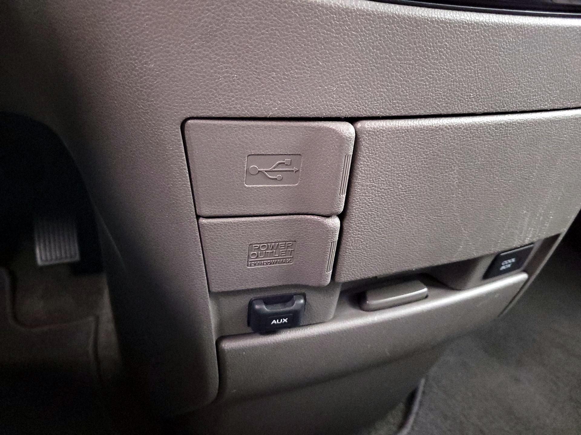 Thumbnail: 2014 Honda Odyssey - 19
