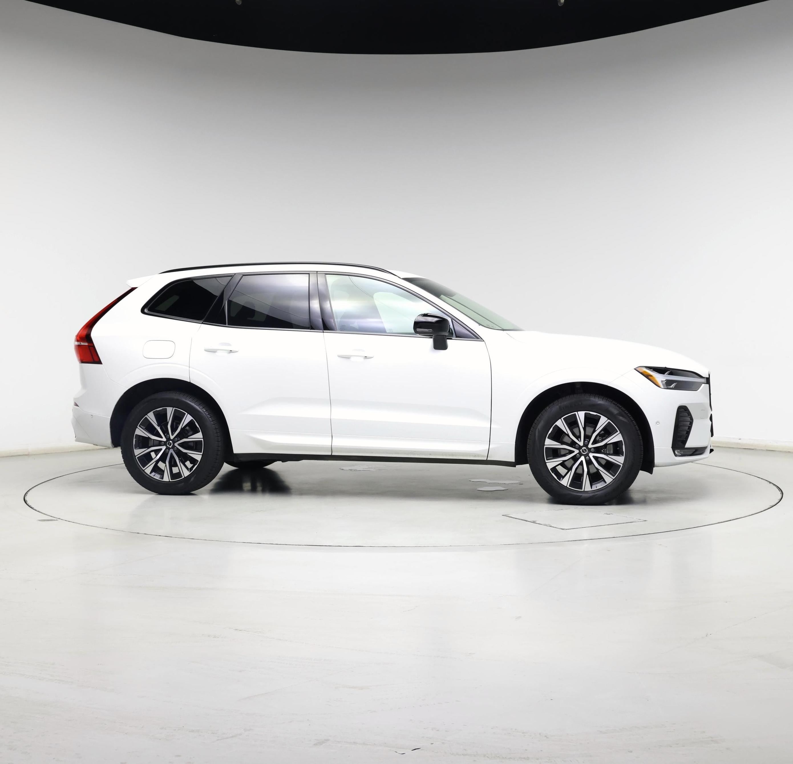 Thumbnail: 2025 Volvo XC60 - 7