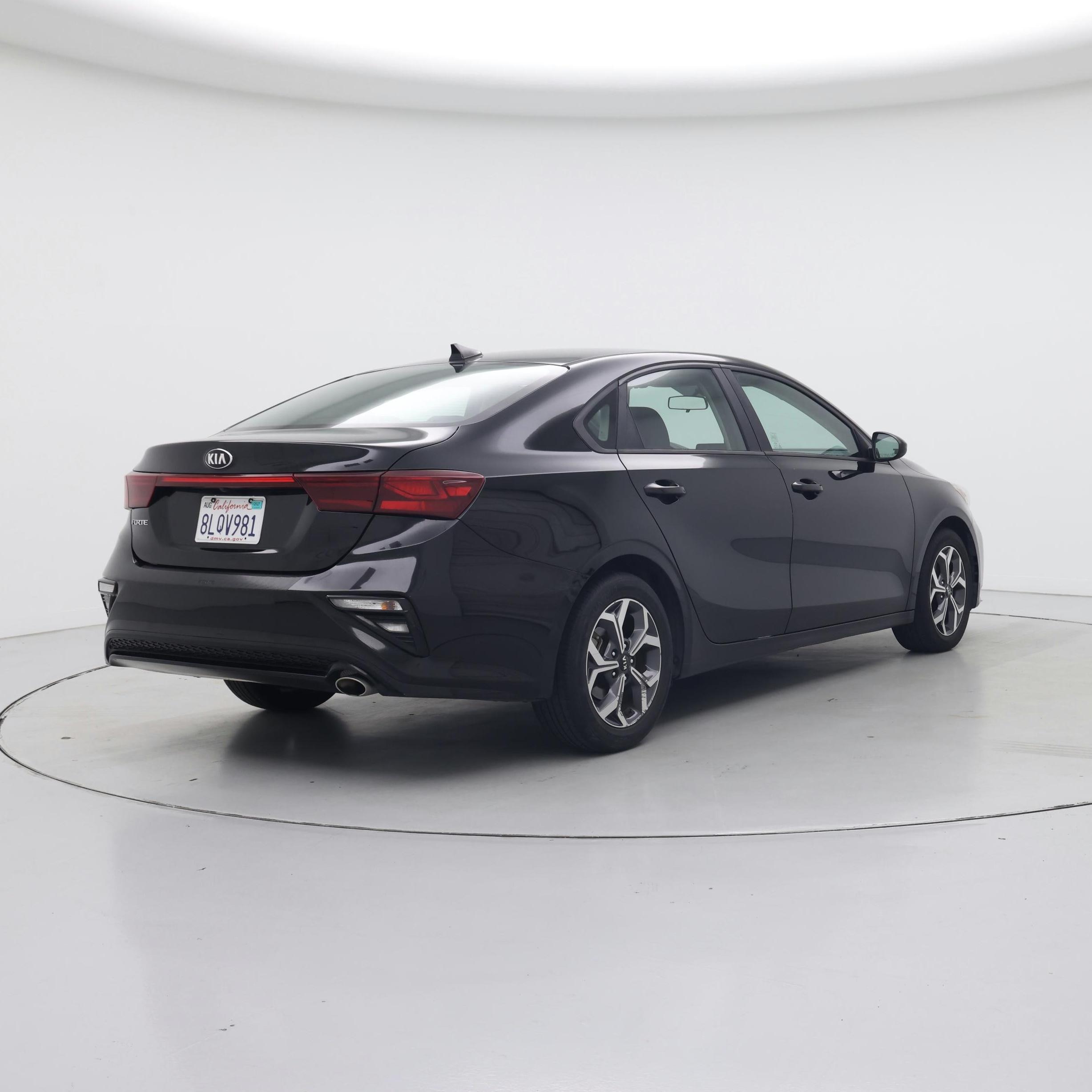 Thumbnail: 2019 Kia Forte - 8