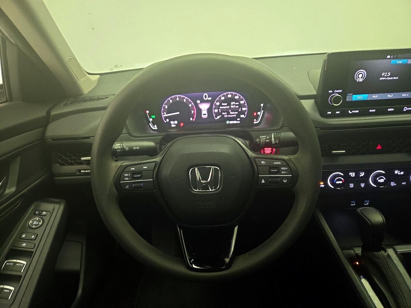 2023 Honda Accord EX - Photo 11