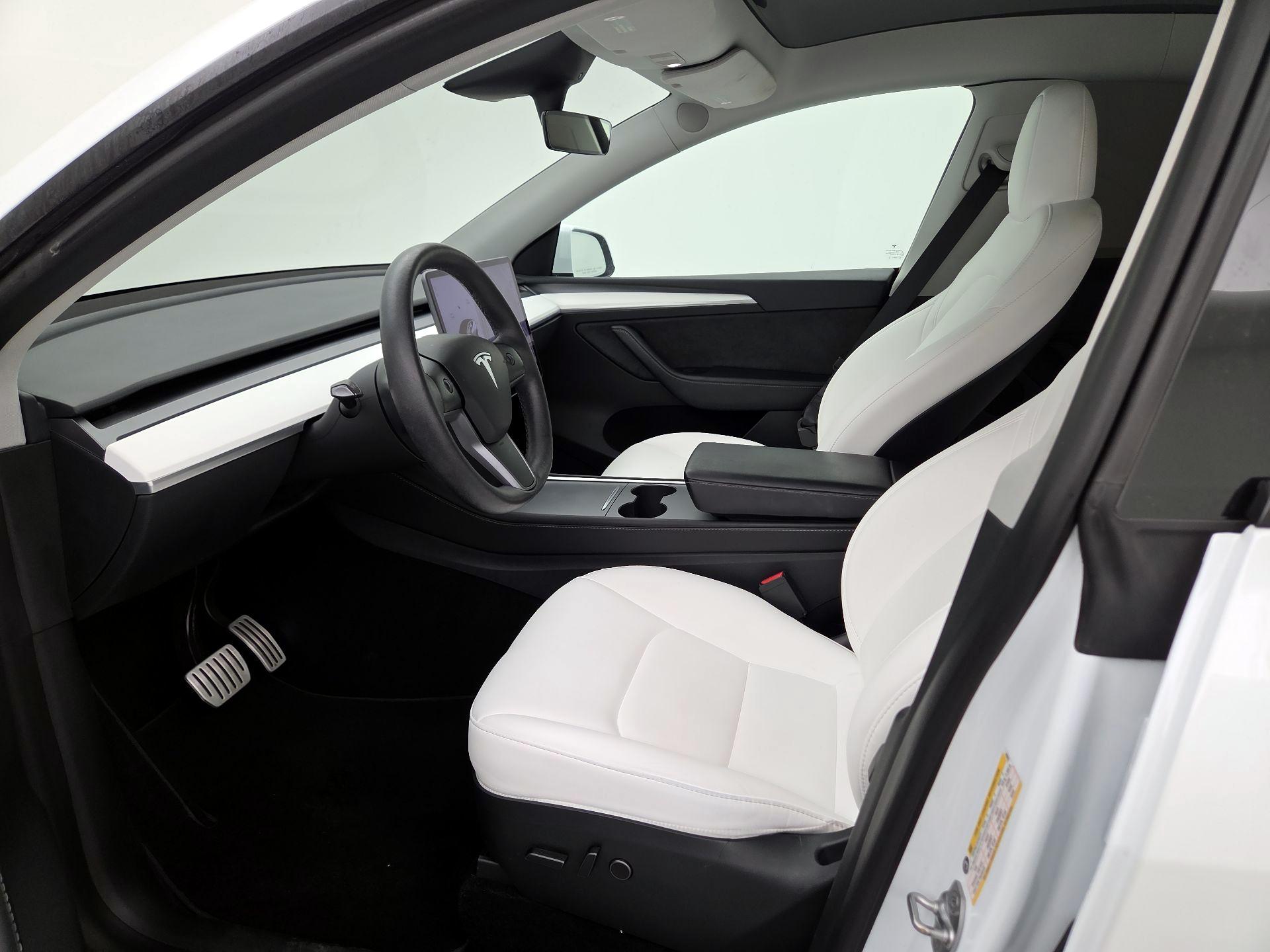 Thumbnail: 2023 Tesla Model Y - 11