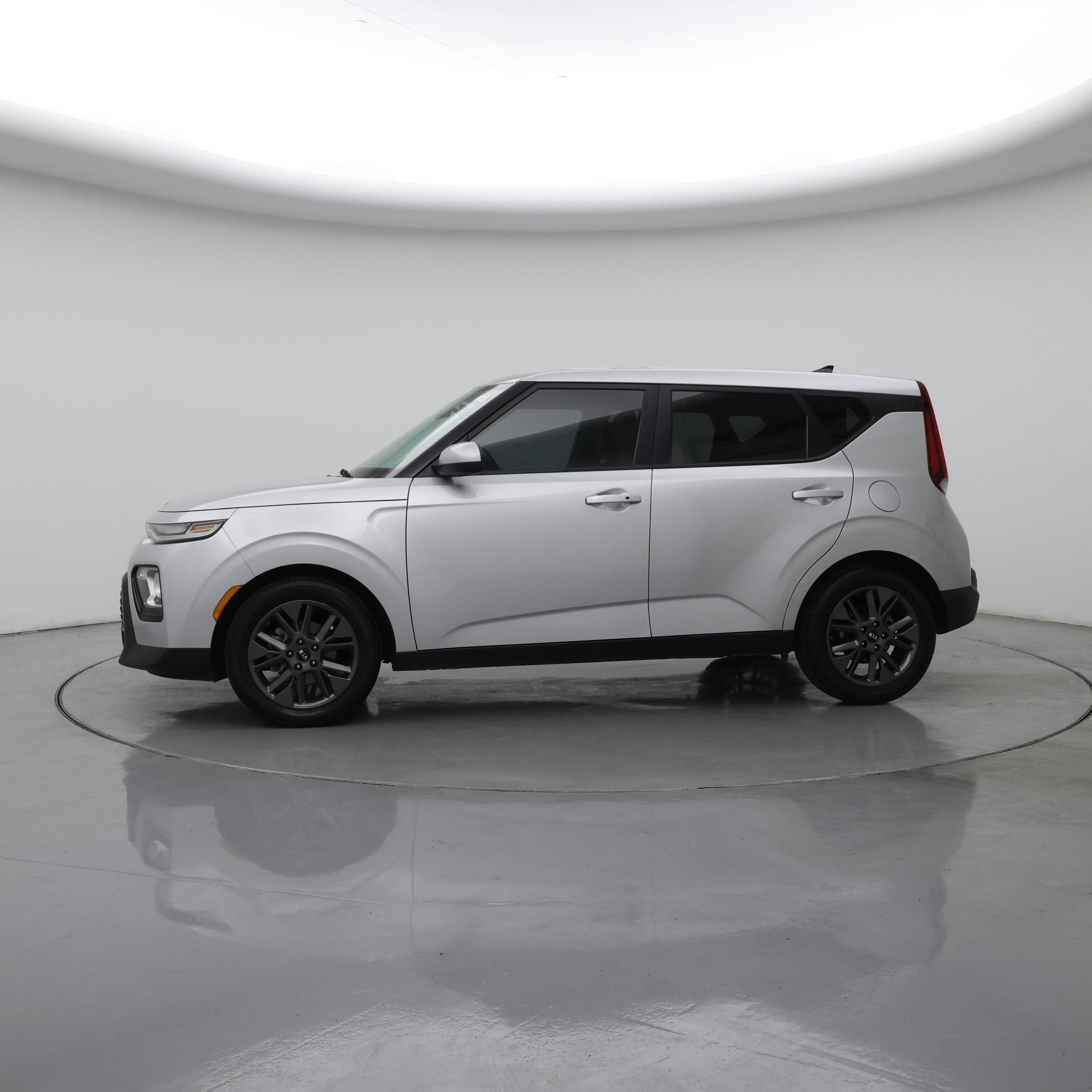 Thumbnail: 2020 Kia Soul - 3