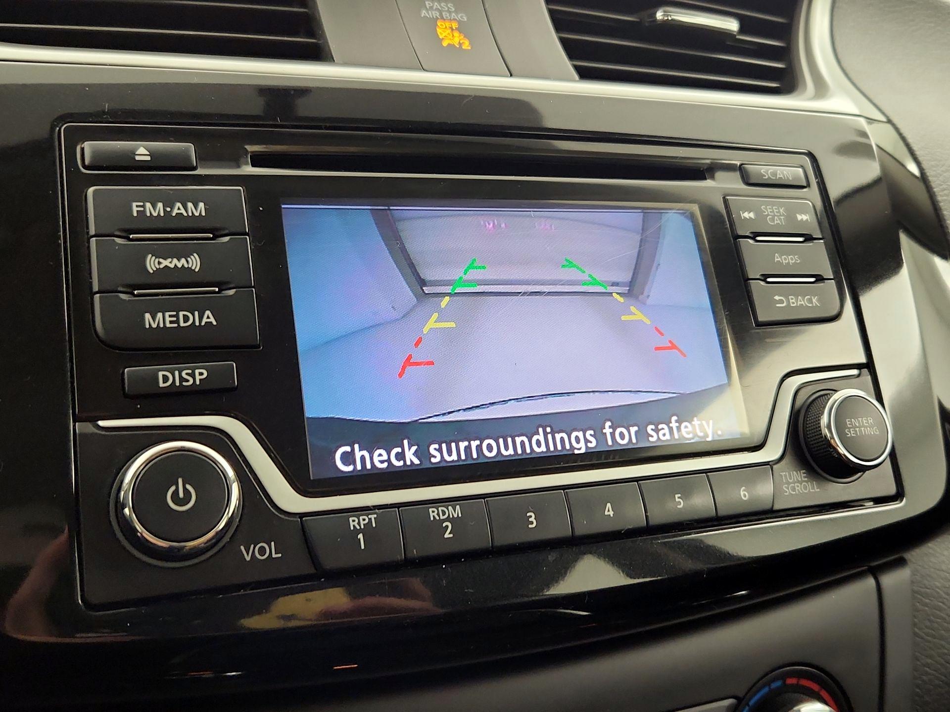 Thumbnail: 2016 Nissan Sentra - 14