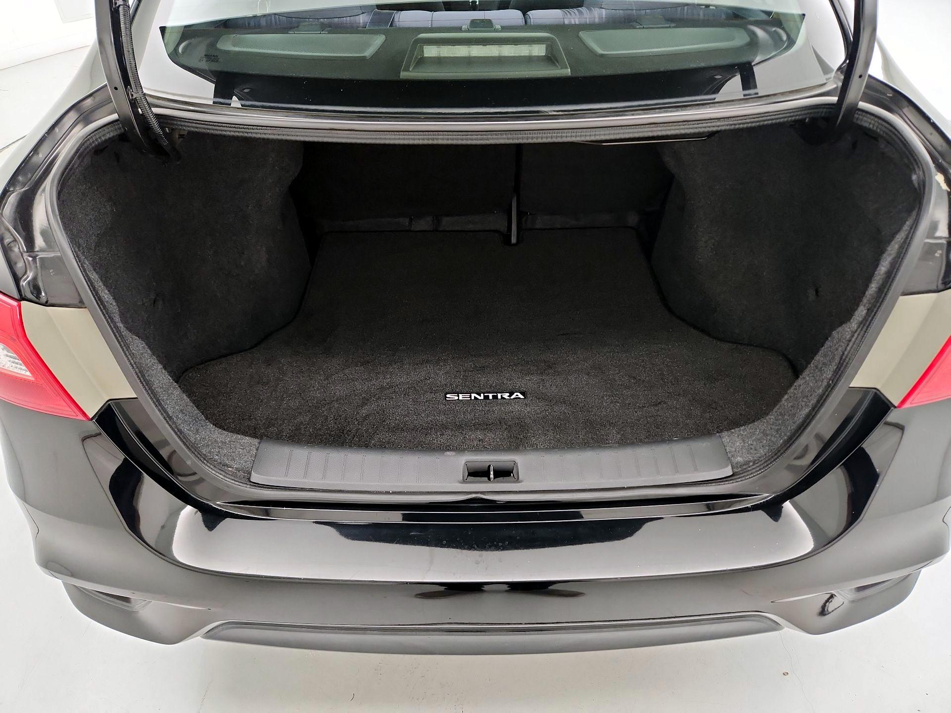 Thumbnail: 2016 Nissan Sentra - 20